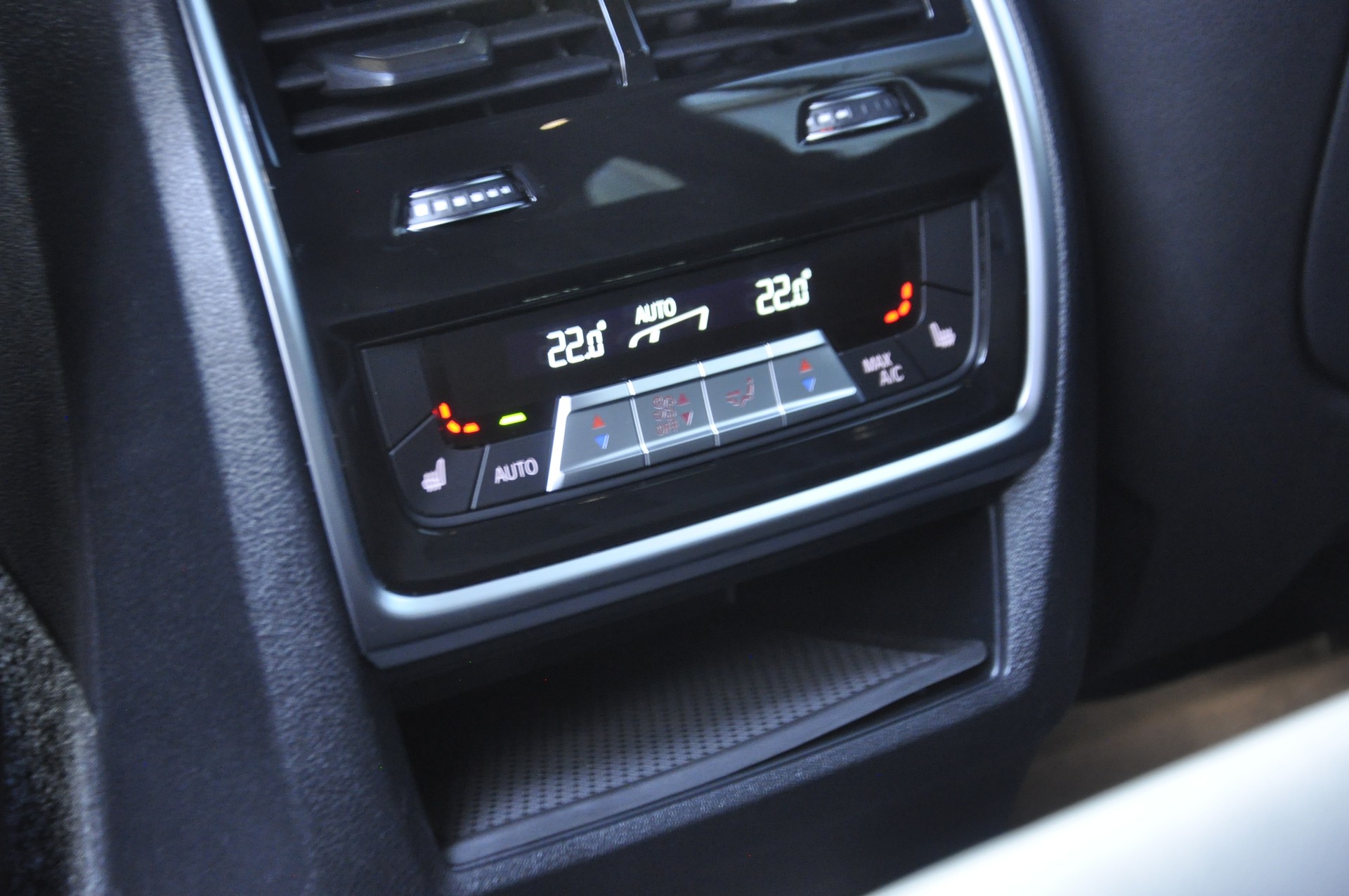 BMW X5 xDrive45e M Sport PLUS Steptronic I Anhängerkupplung I Panoramadach-image-12