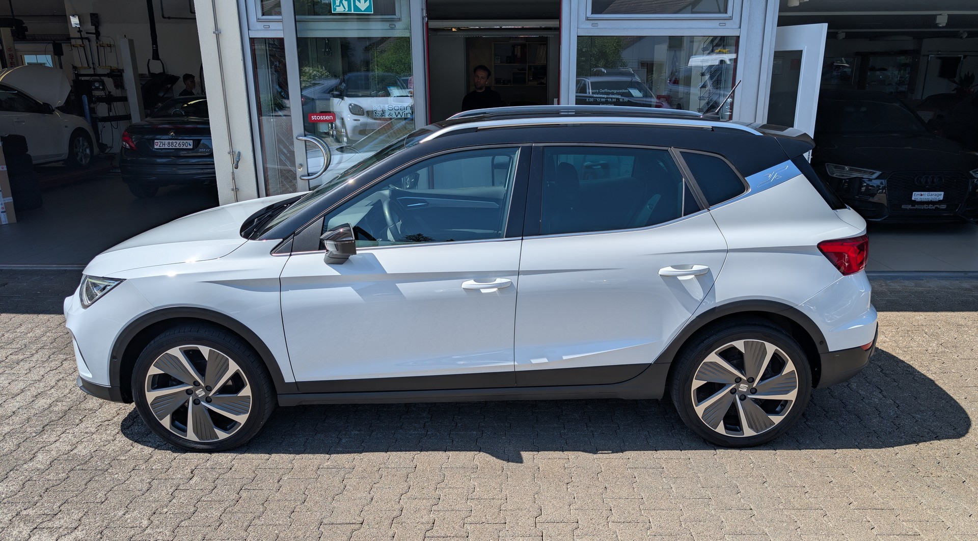 SEAT Arona 1.5 Eco TSI FR DSG-image-3