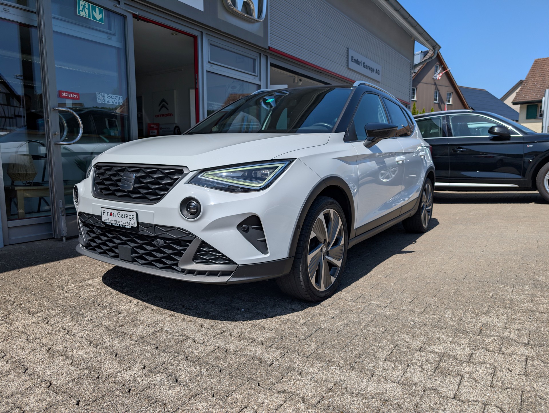 SEAT Arona 1.5 Eco TSI FR DSG-image-2