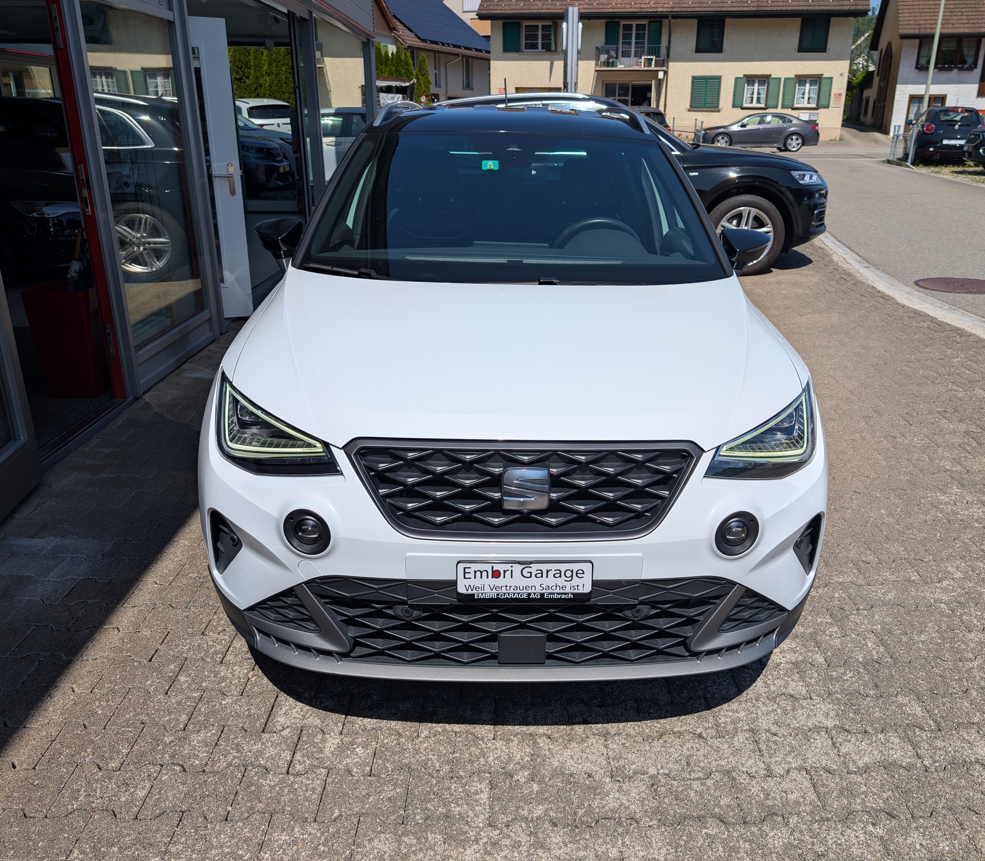 SEAT Arona 1.5 Eco TSI FR DSG-image-1