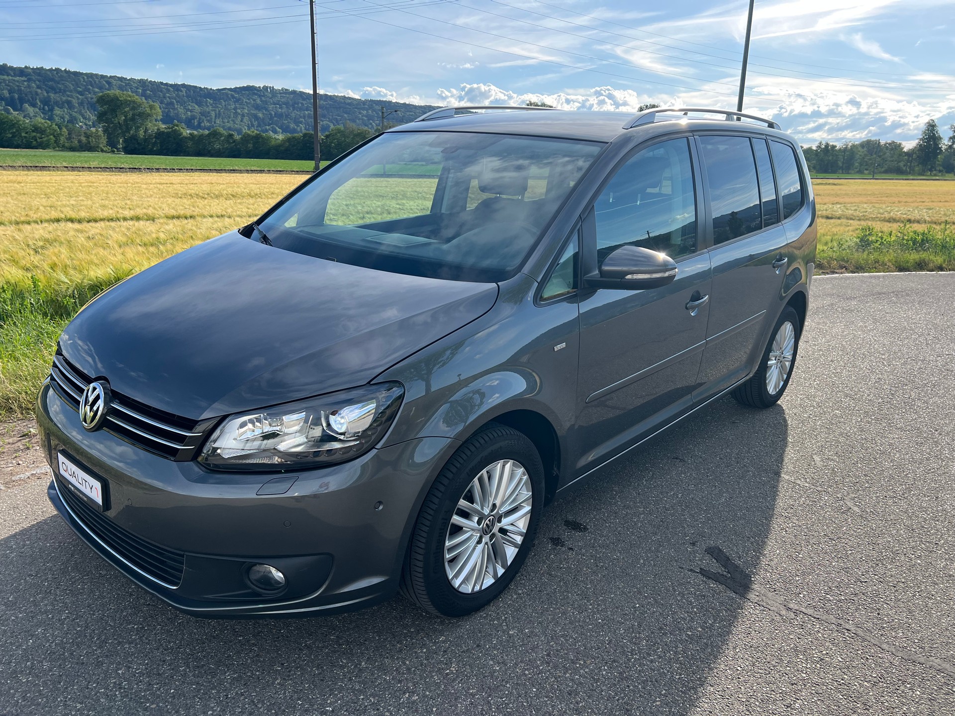 VW Touran 1.4 TSI Cup ** 7 Sitzplätze***Rückfahrkamera ***-showroom-element-1