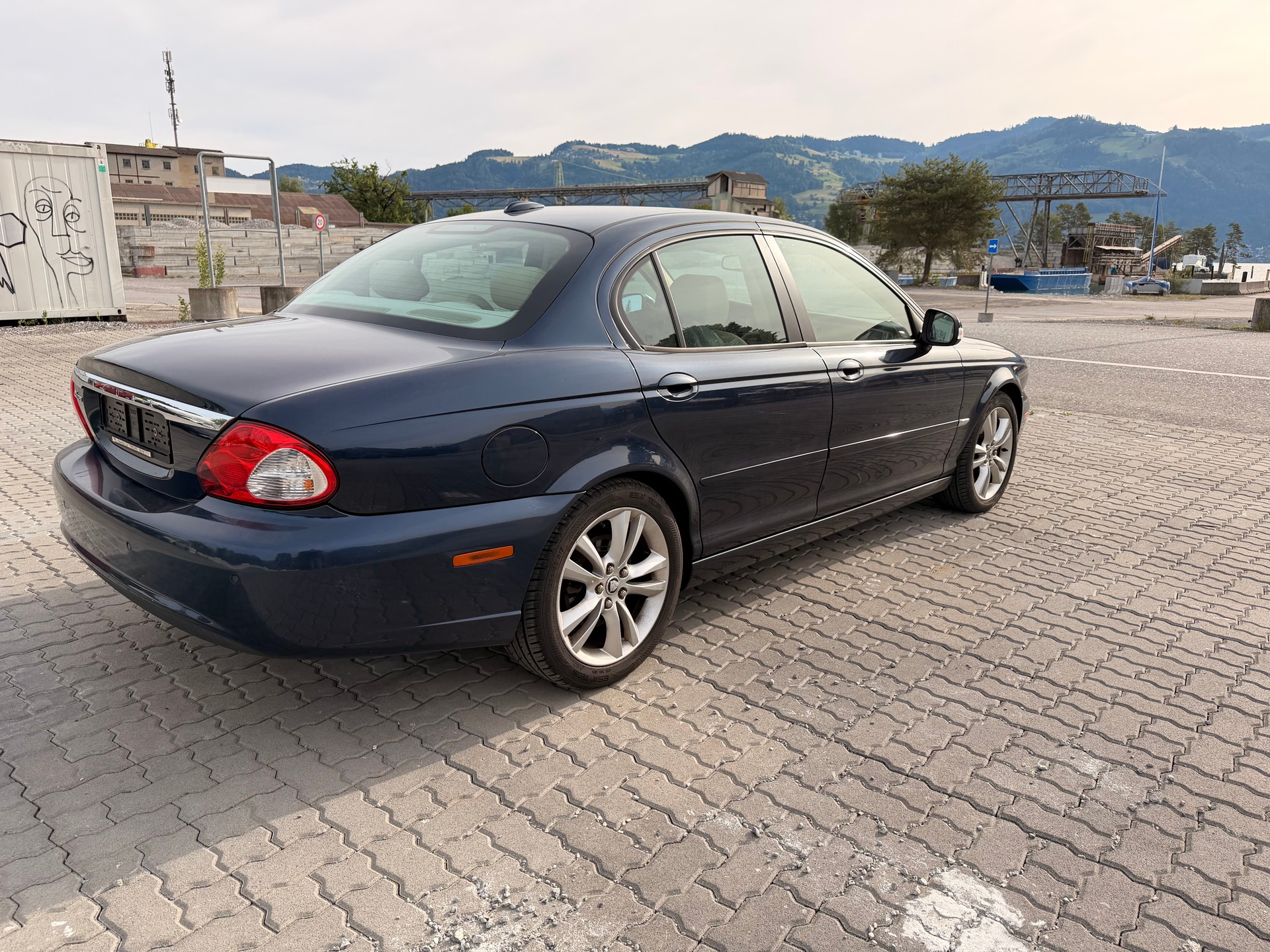 JAGUAR X-Type 2.2D Sovereign Automatic-showroom-element-3