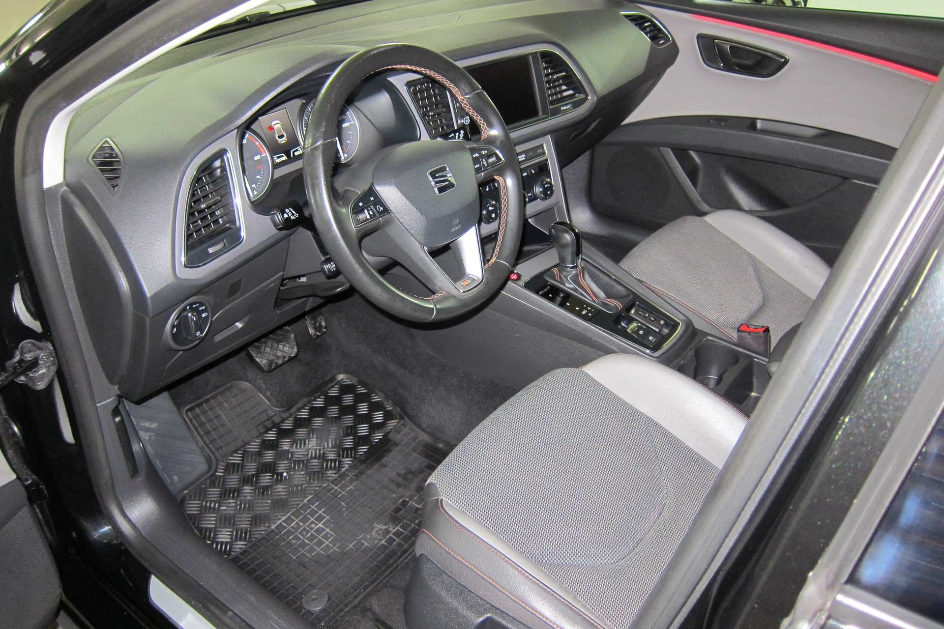 SEAT Leon ST 2.0 TDI CR X-Perience 4Drive DSG-image-6