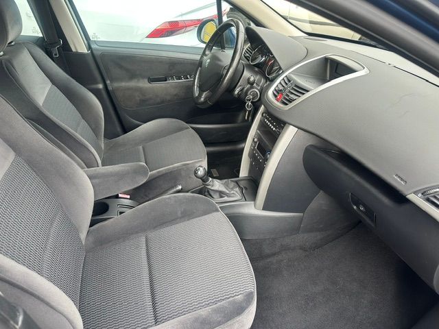 PEUGEOT 207 1.6 16V XS-image-6