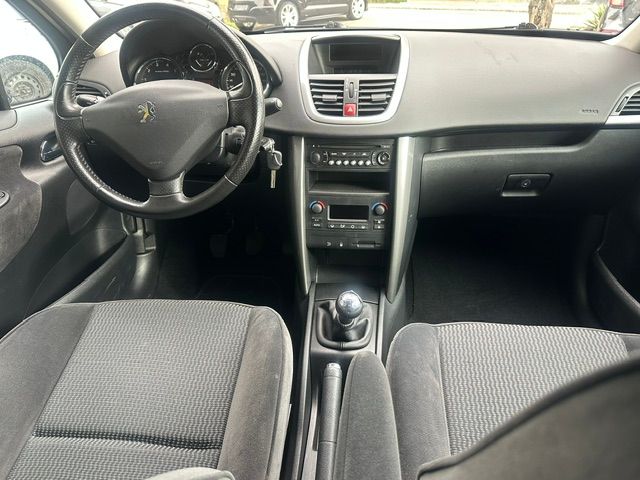 PEUGEOT 207 1.6 16V XS-image-9