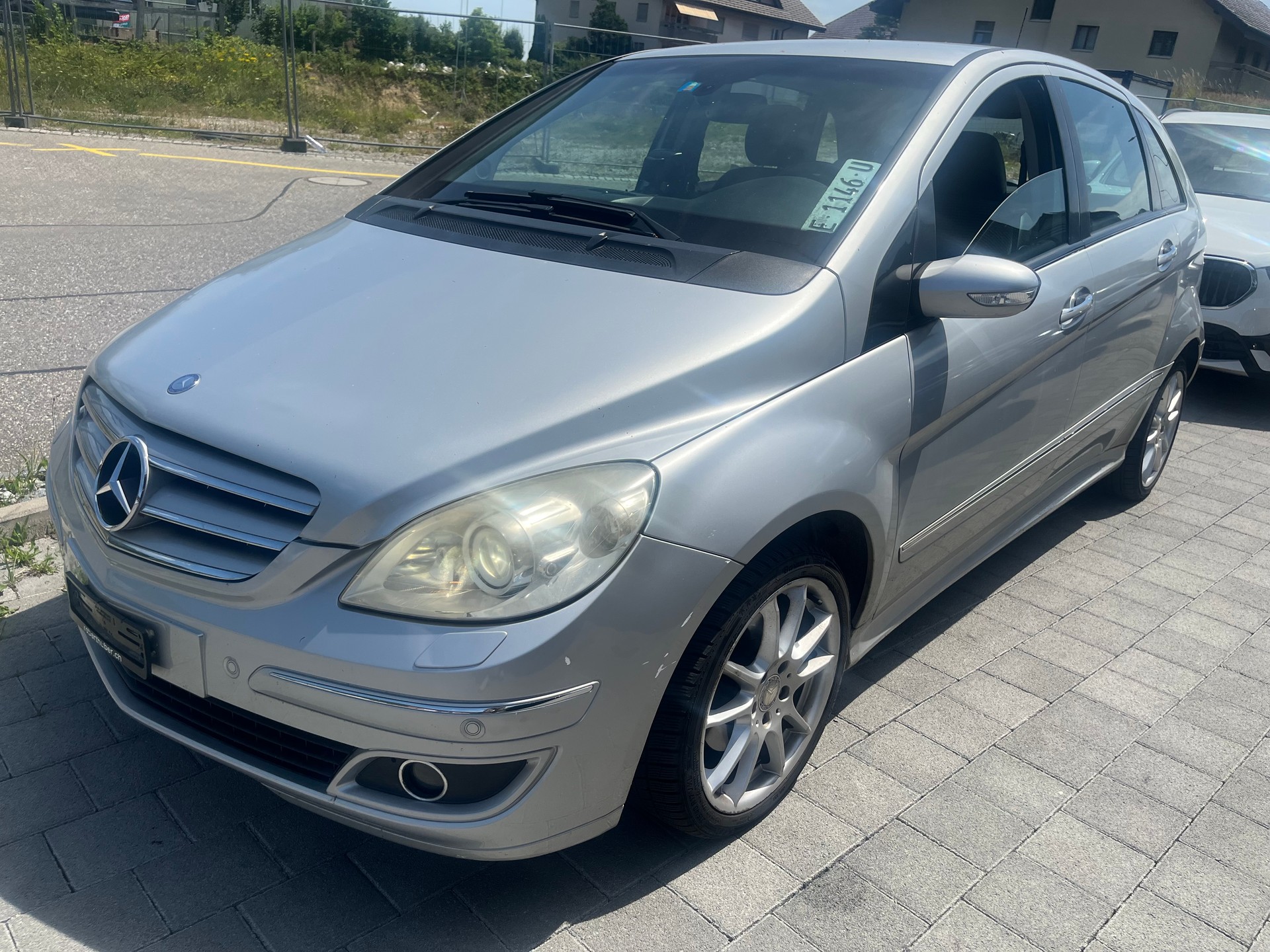 MERCEDES-BENZ B 200 CDI...Automat macht geräusche-image-7
