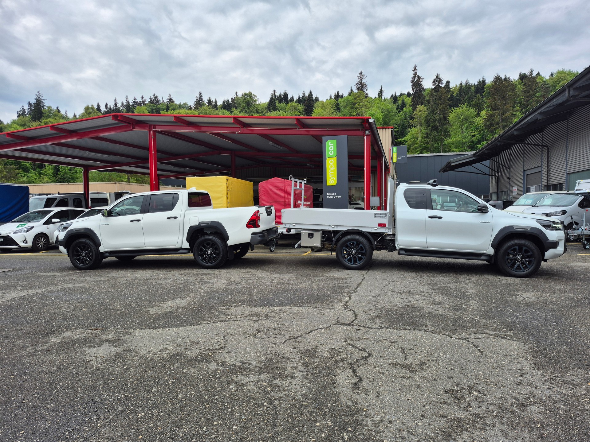 TOYOTA Hilux 2.8D-4D Invincible Extra Cab 4x4 A