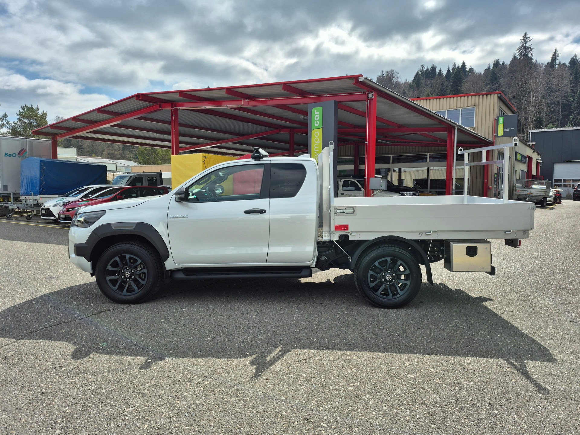 TOYOTA Hilux 2.8D-4D Invincible Extra Cab 4x4 A-image-8