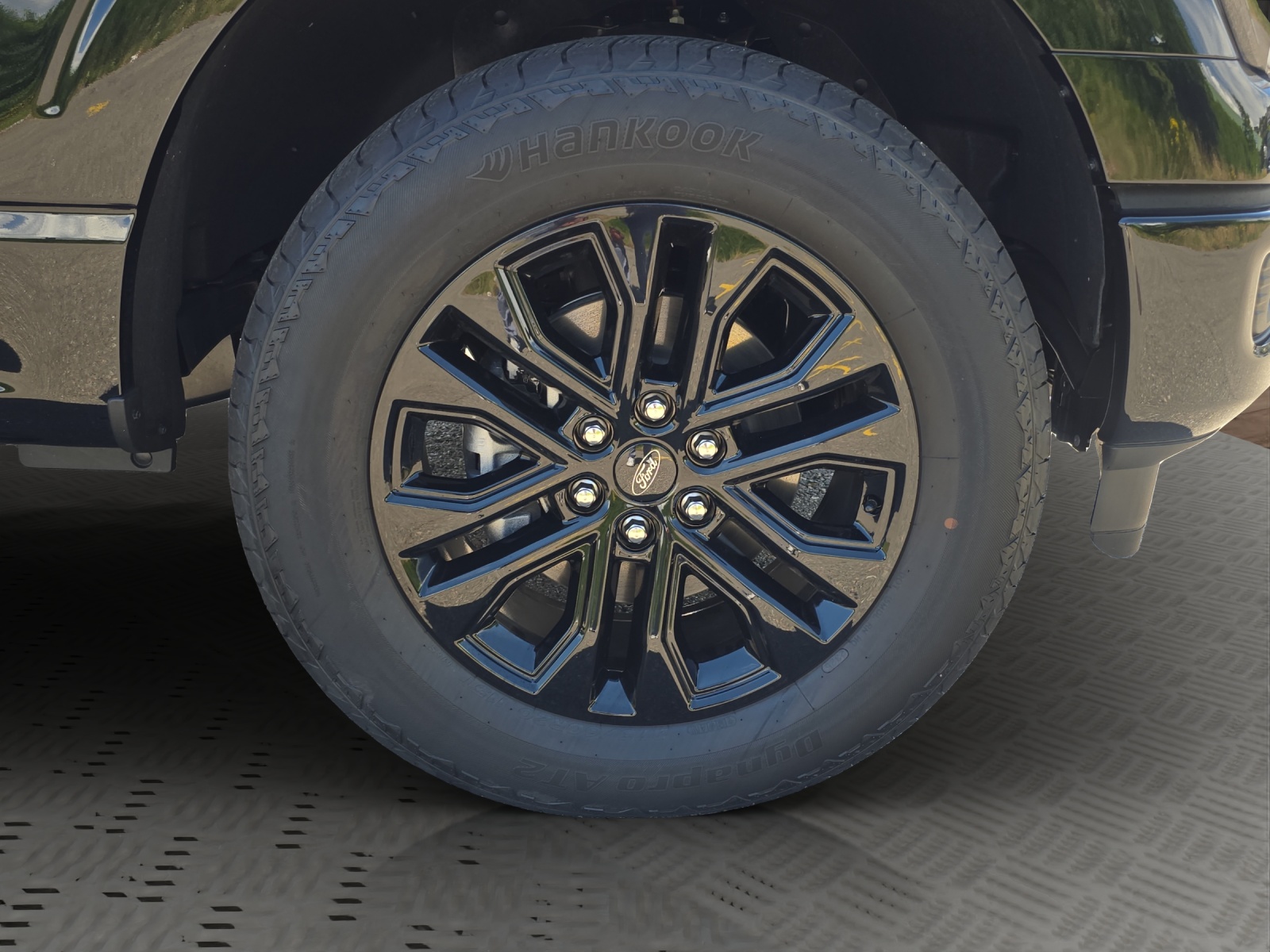 FORD F-150 Lariat-image-18