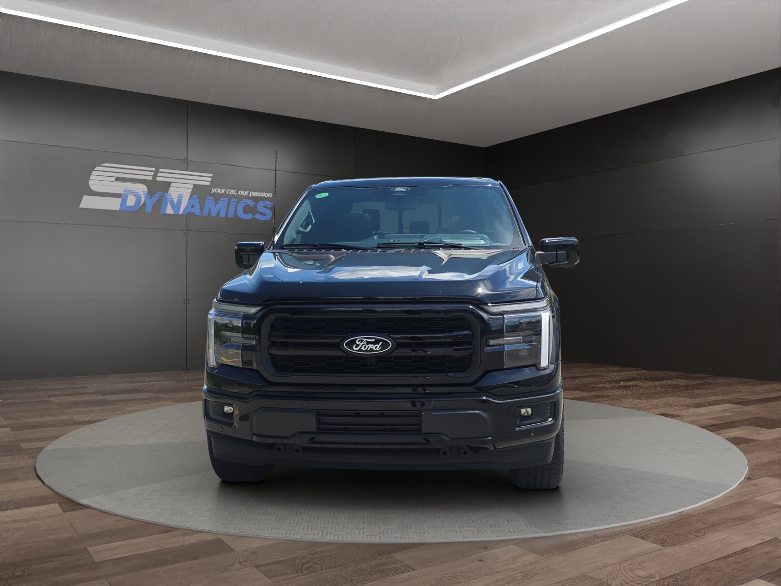 FORD F-150 Lariat-showroom-element-1