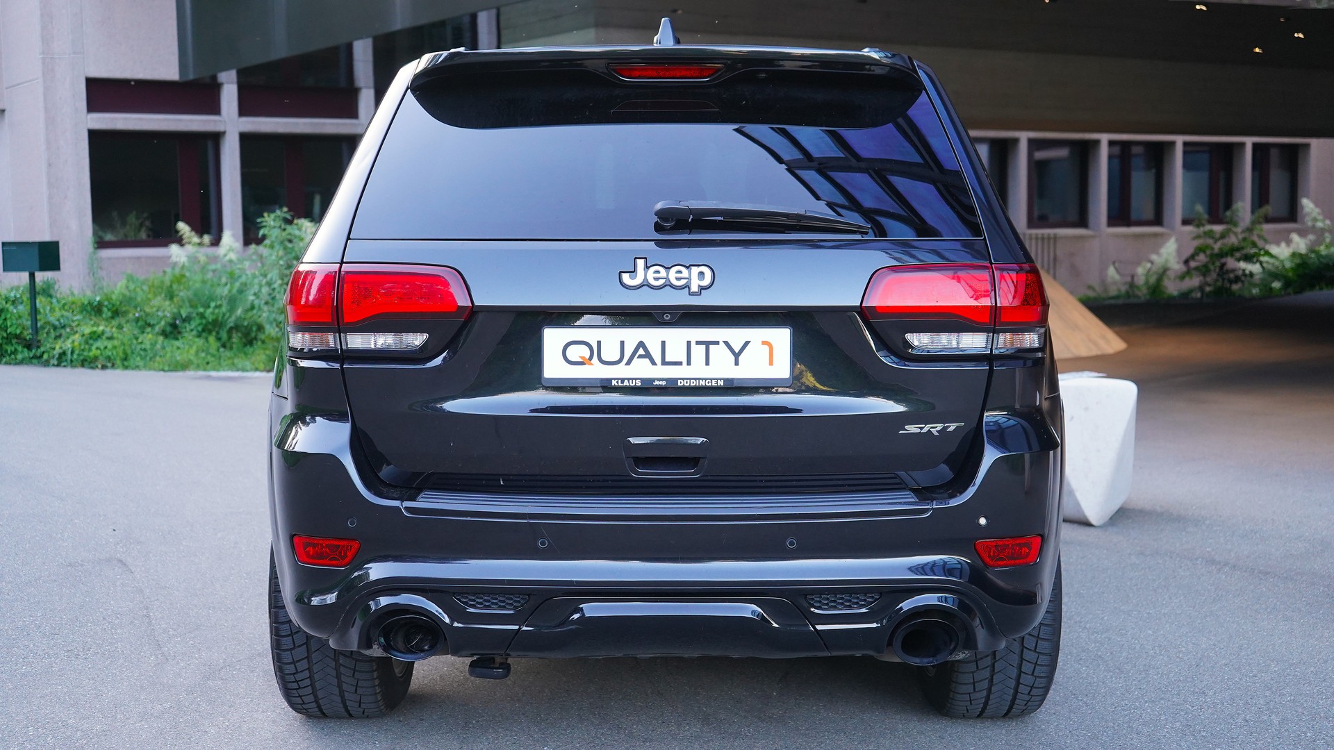 JEEP Grand Cherokee 6.4 V8 HEMI SRT8 Automatic-image-4