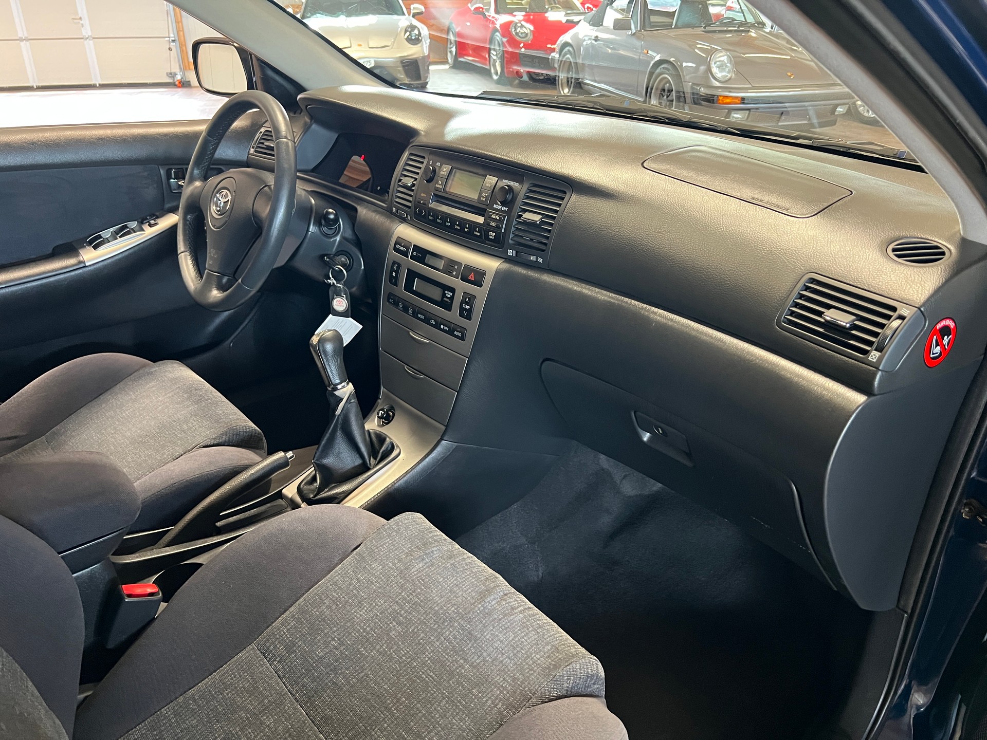 TOYOTA Corolla 1.6 Linea Sol-image-11
