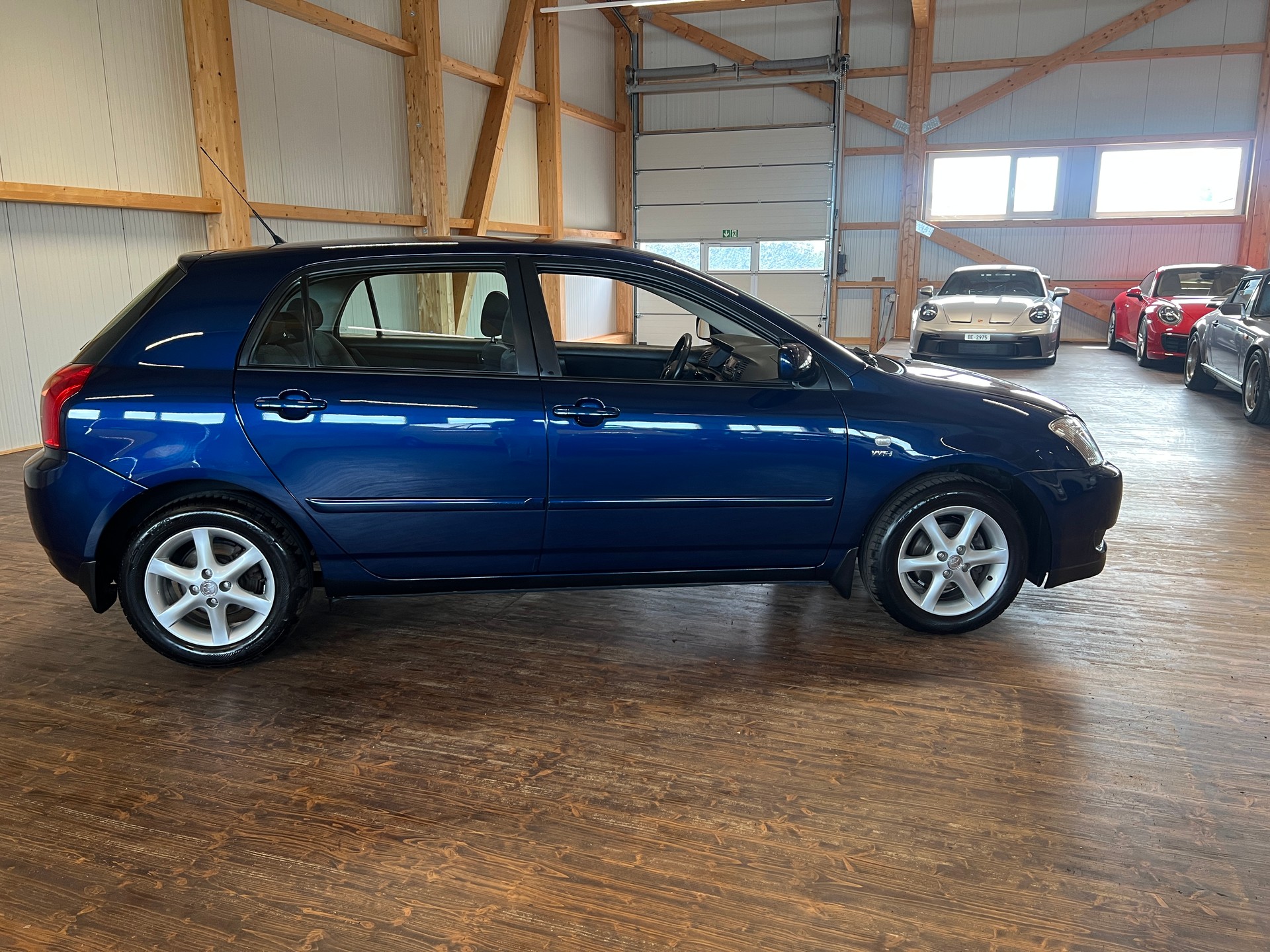 TOYOTA Corolla 1.6 Linea Sol-showroom-element-3