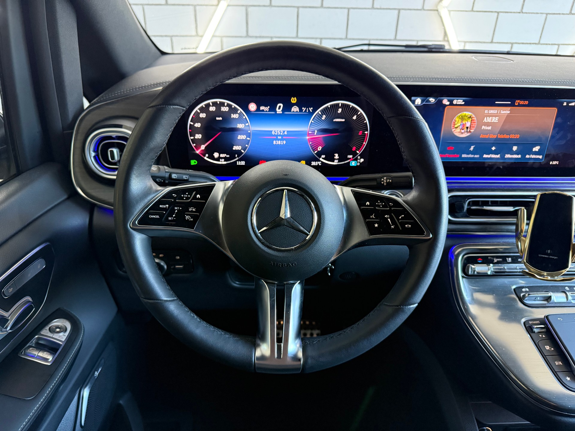 MERCEDES-BENZ V 300 d lang Exclusive 4Matic 9G-Tronic-image-8