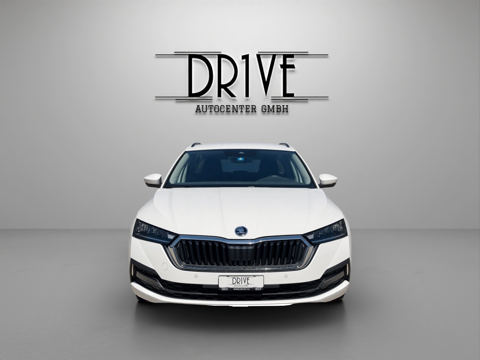 SKODA Octavia Combi 2.0 TDI DSG Ambition 4x4-showroom-element-1