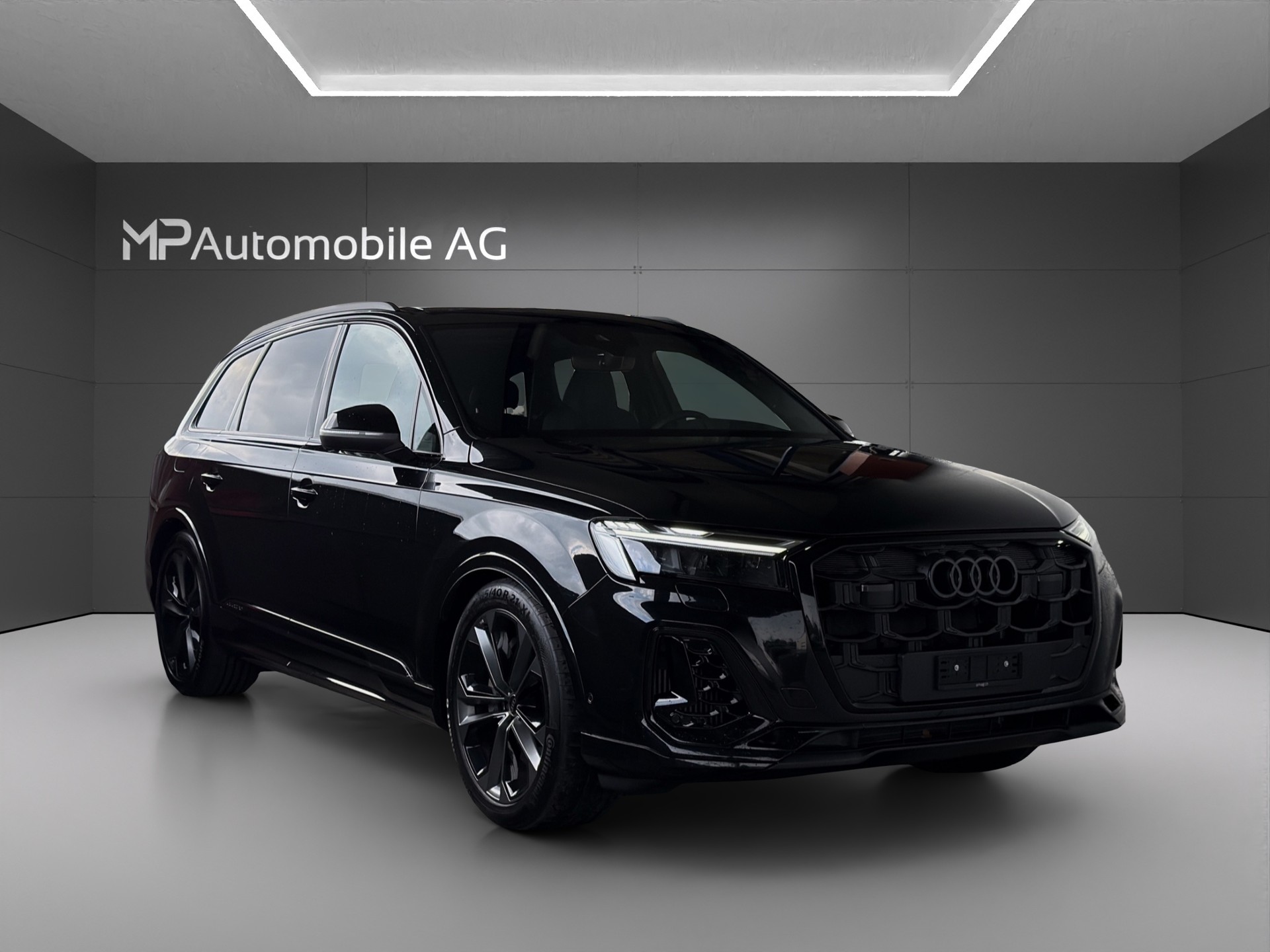 AUDI Q7 55 TFSI e quattro PHEV S line tiptronic-showroom-element-1