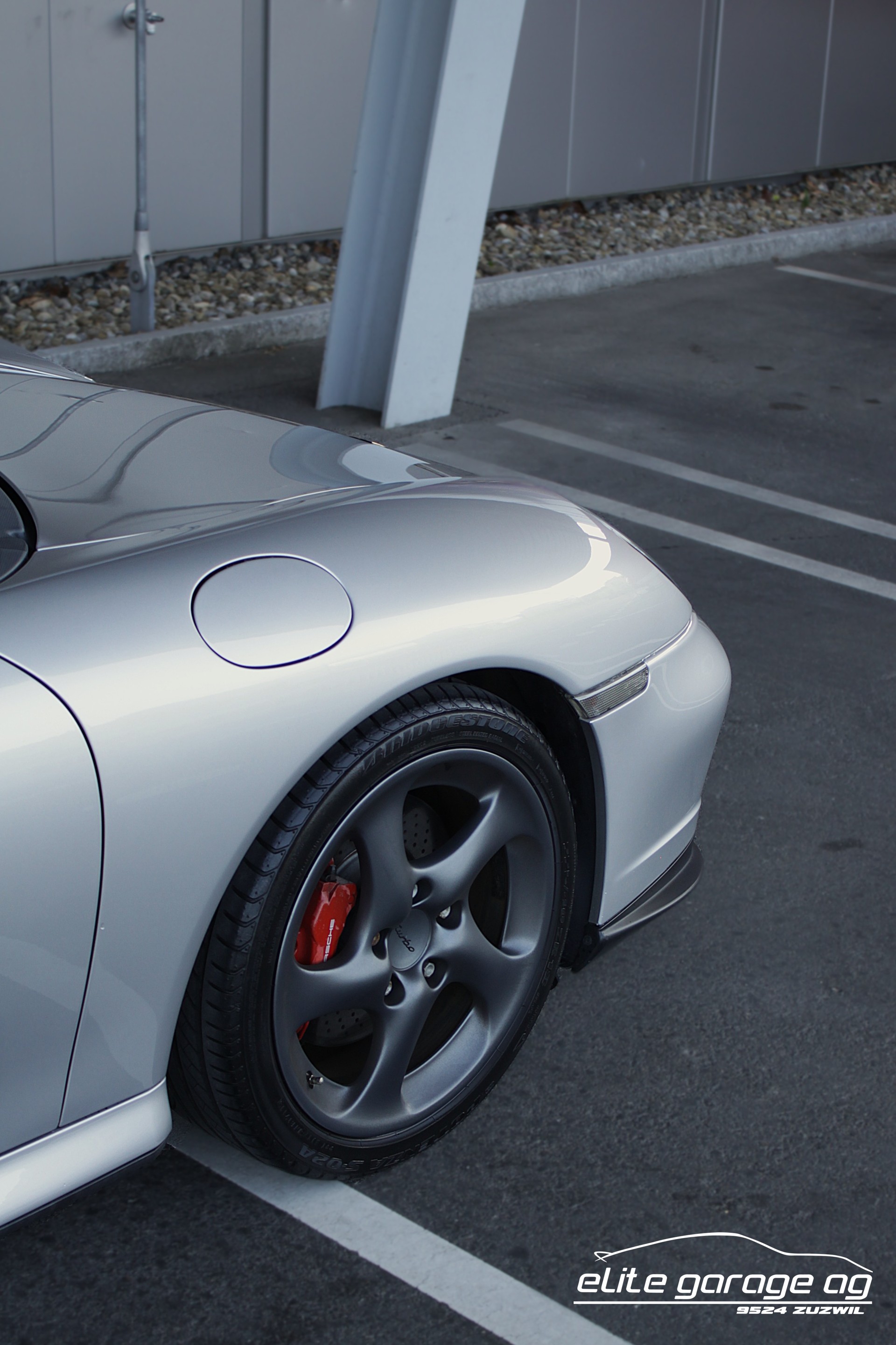 PORSCHE 911 Turbo Handschalter-image-10