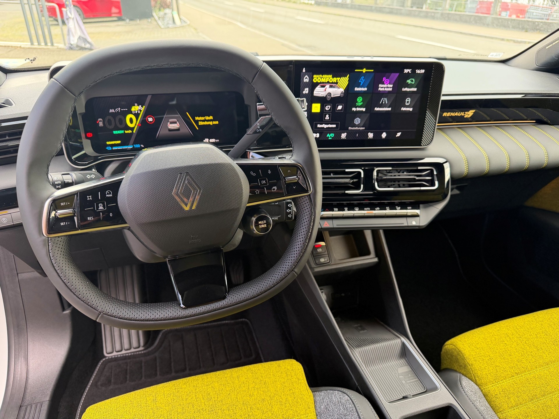 RENAULT R5 E-Tech Comfort Range 52 kWh Iconic Five-image-9