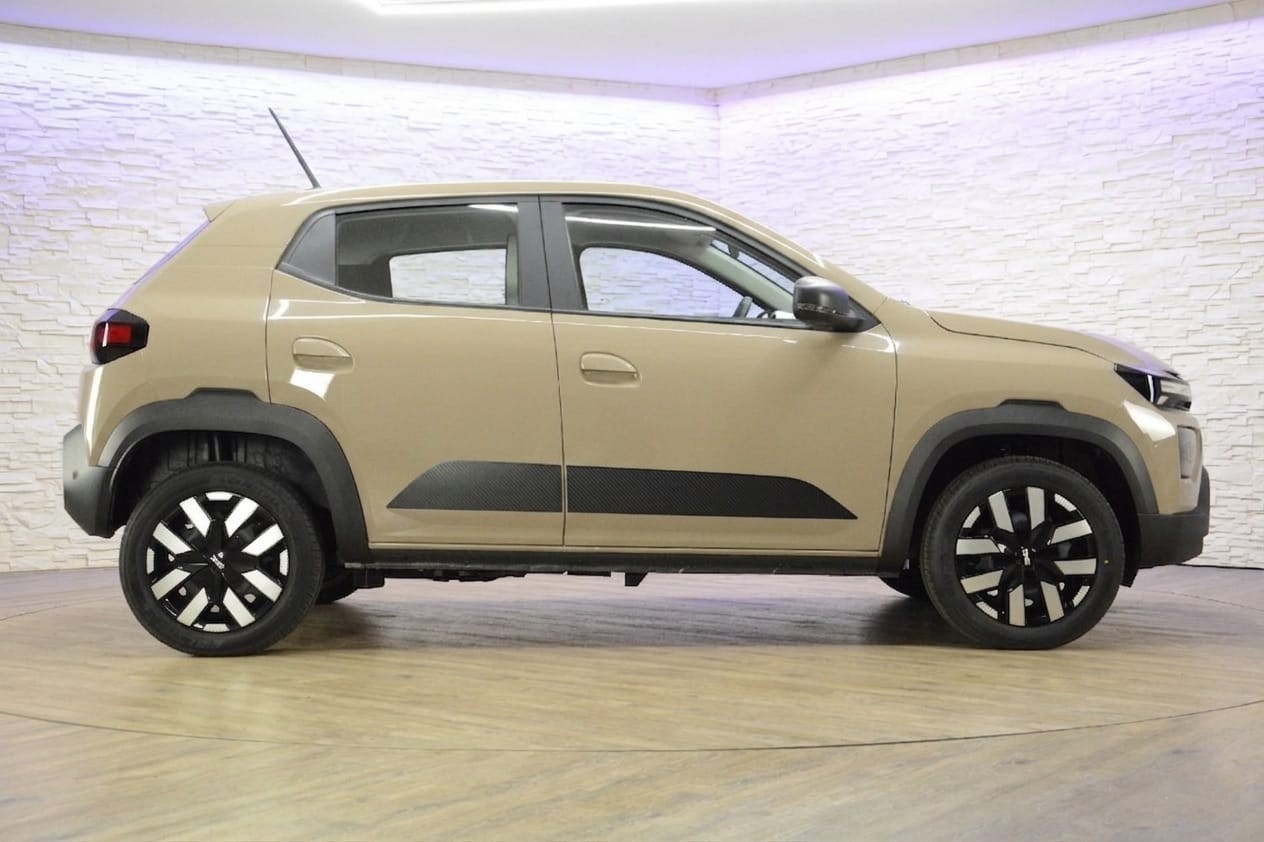 DACIA Spring Extreme-showroom-element-3
