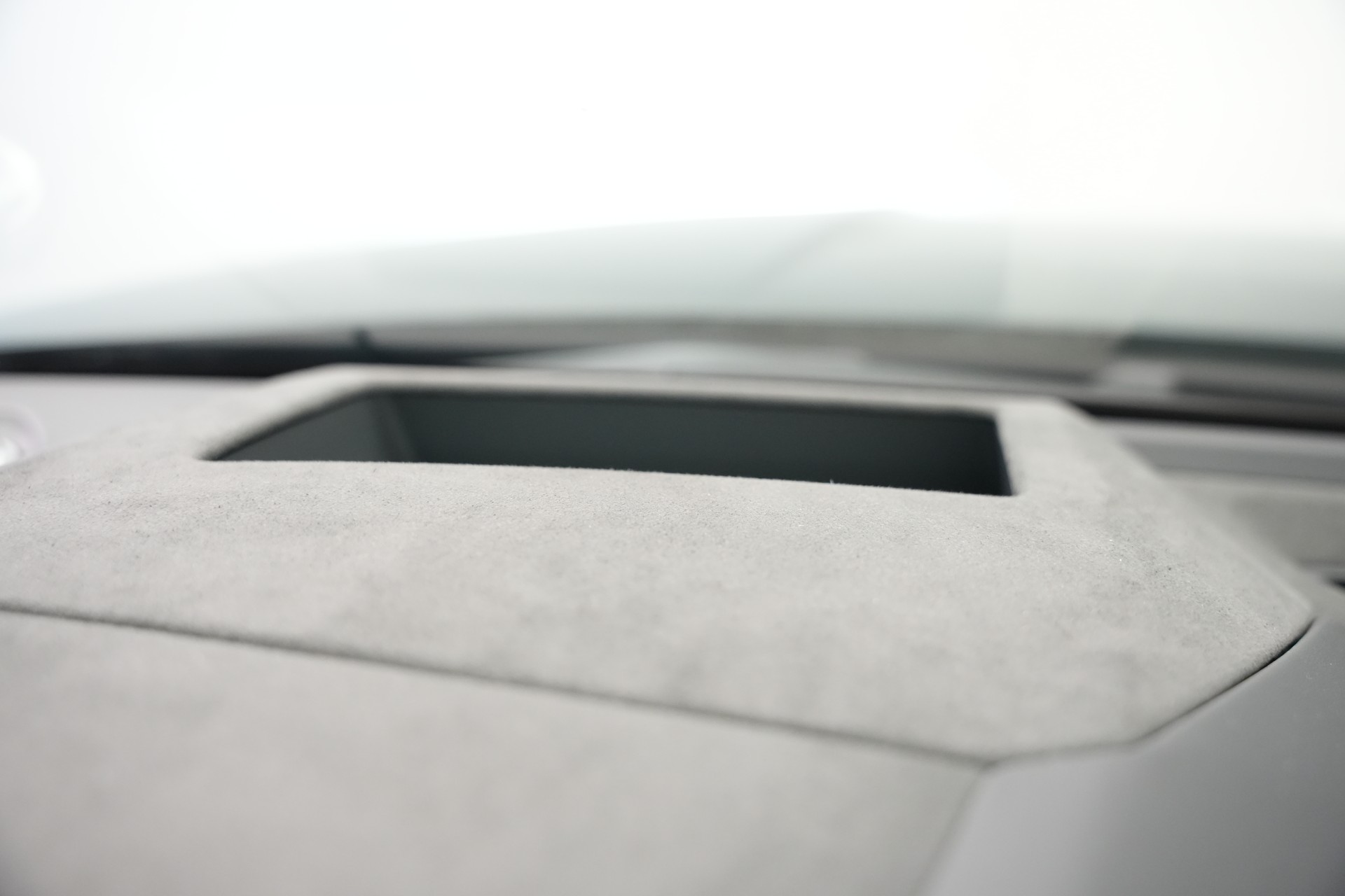 LAMBORGHINI Urus SE *CH-Fahrzeug* *Traum-Konfiguration*-image-41