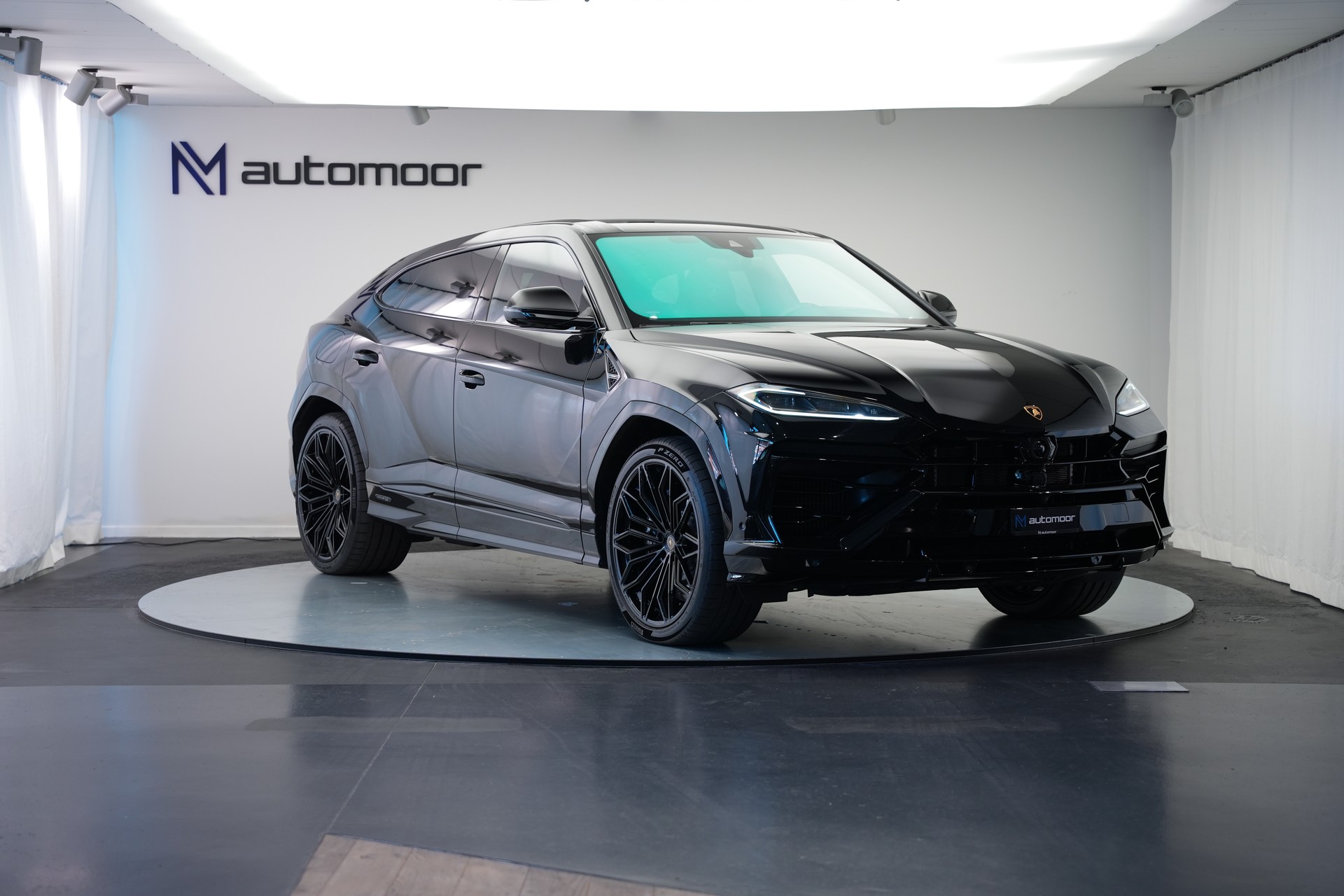 LAMBORGHINI Urus SE *CH-Fahrzeug* *Traum-Konfiguration*-showroom-element-2