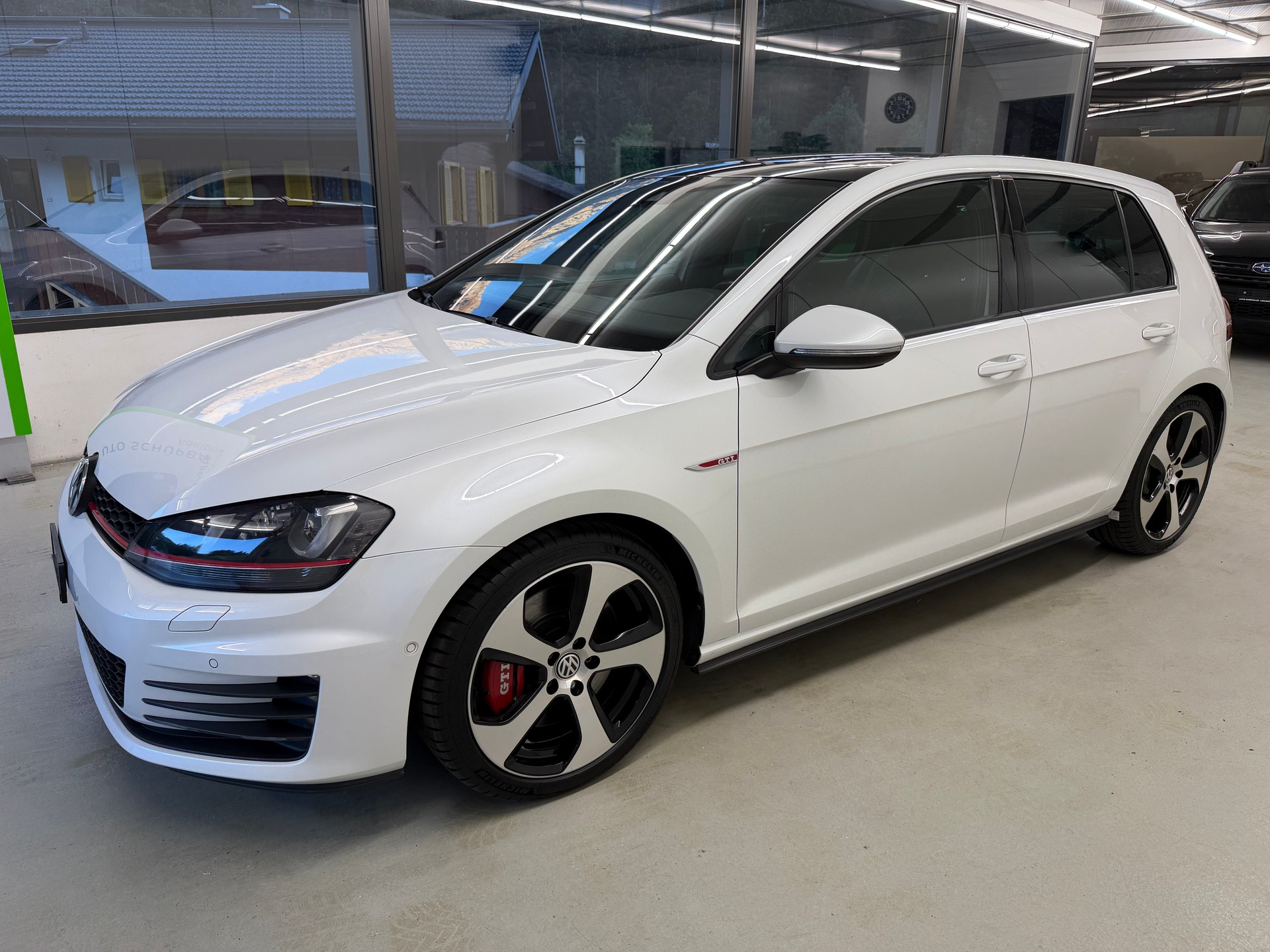 VW Golf 2.0 TSI GTI Performance DSG-image-7