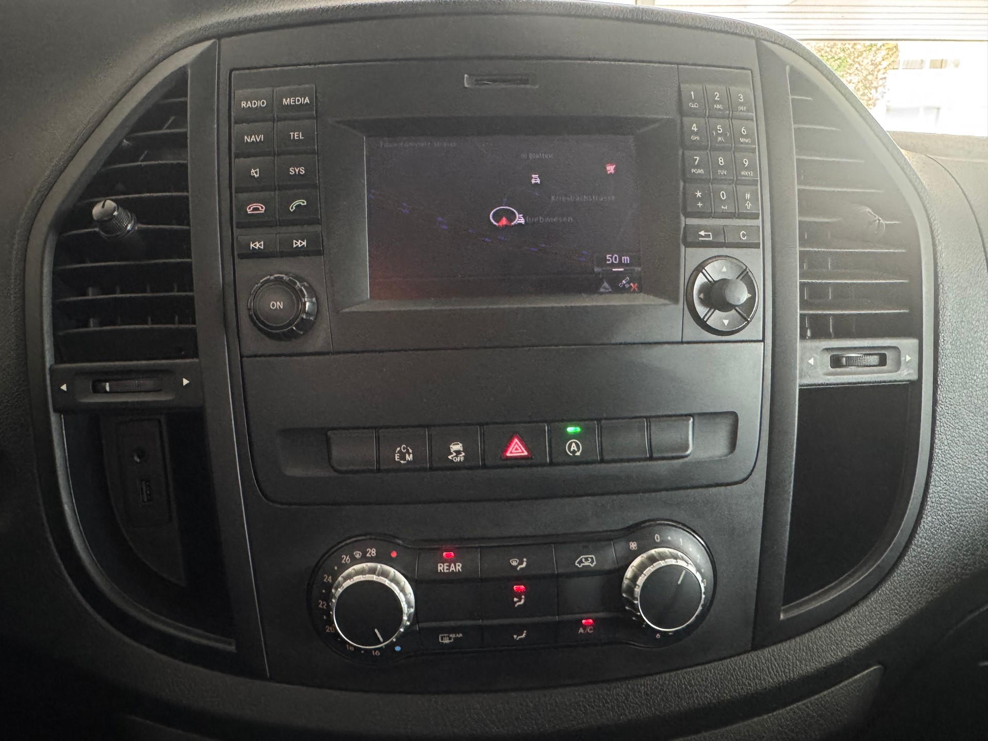 MERCEDES-BENZ Vito 116 BlueTec Tourer Pro 7G-Tronic-image-25