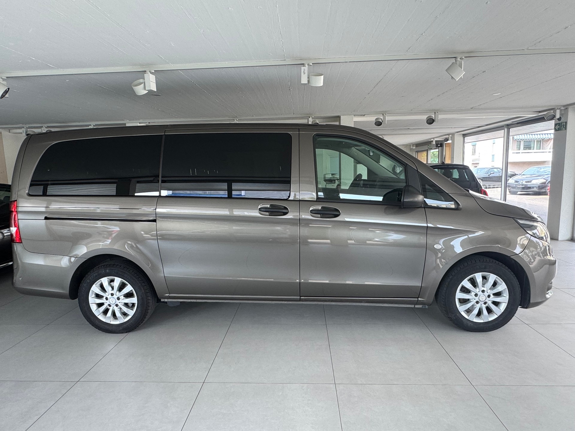 MERCEDES-BENZ Vito 116 BlueTec Tourer Pro 7G-Tronic-showroom-element-3
