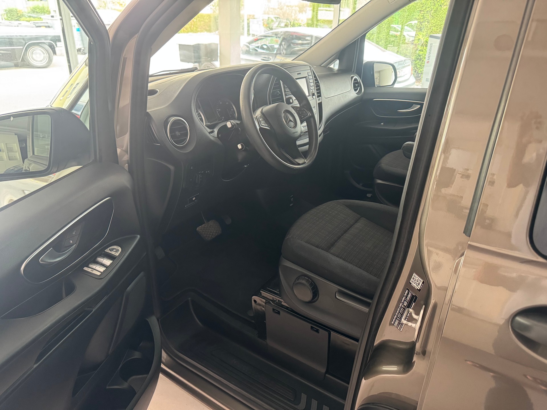 MERCEDES-BENZ Vito 116 BlueTec Tourer Pro 7G-Tronic-image-9