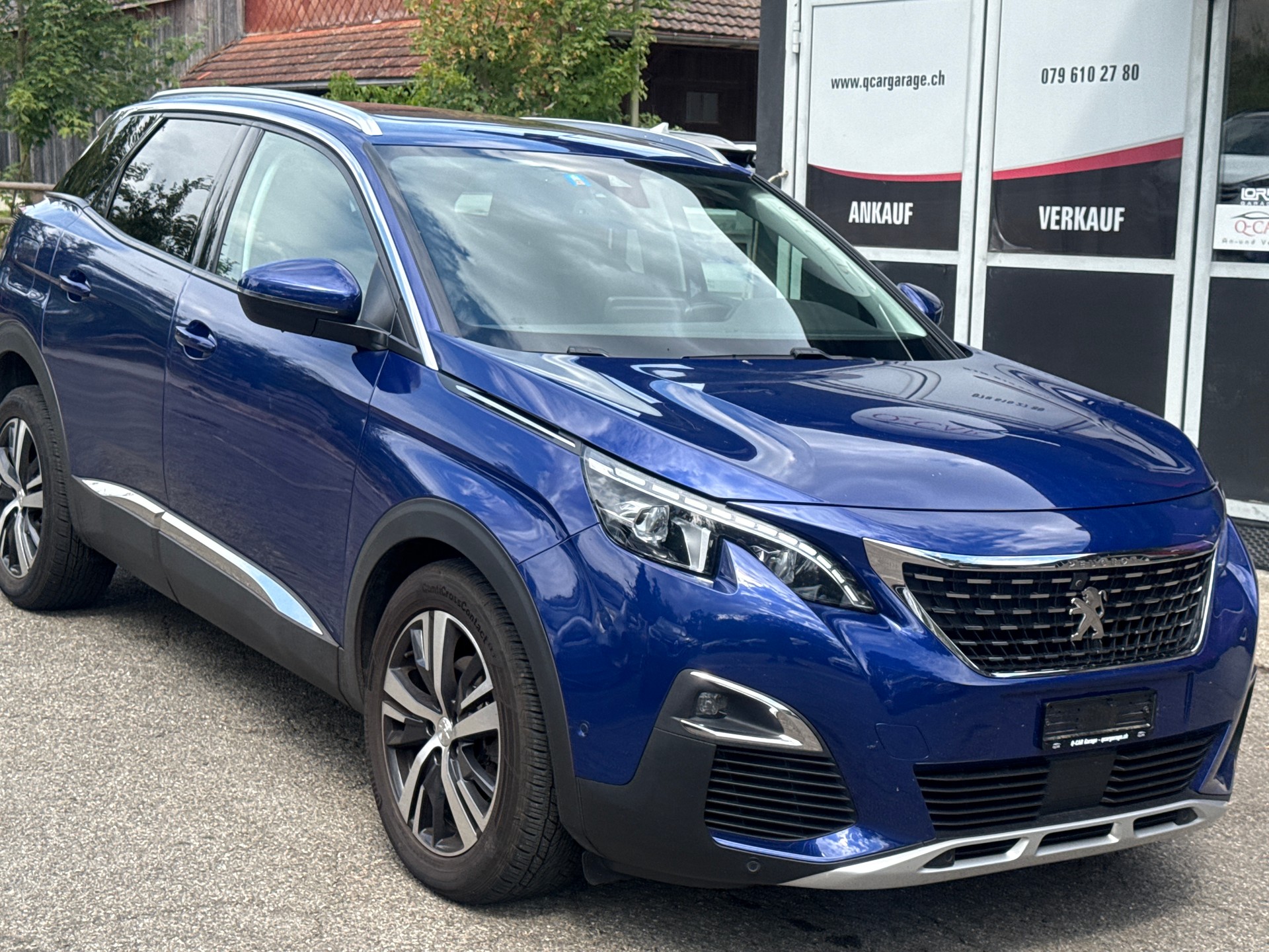 PEUGEOT 3008 1.2 PureTech Allure EAT-showroom-element-1