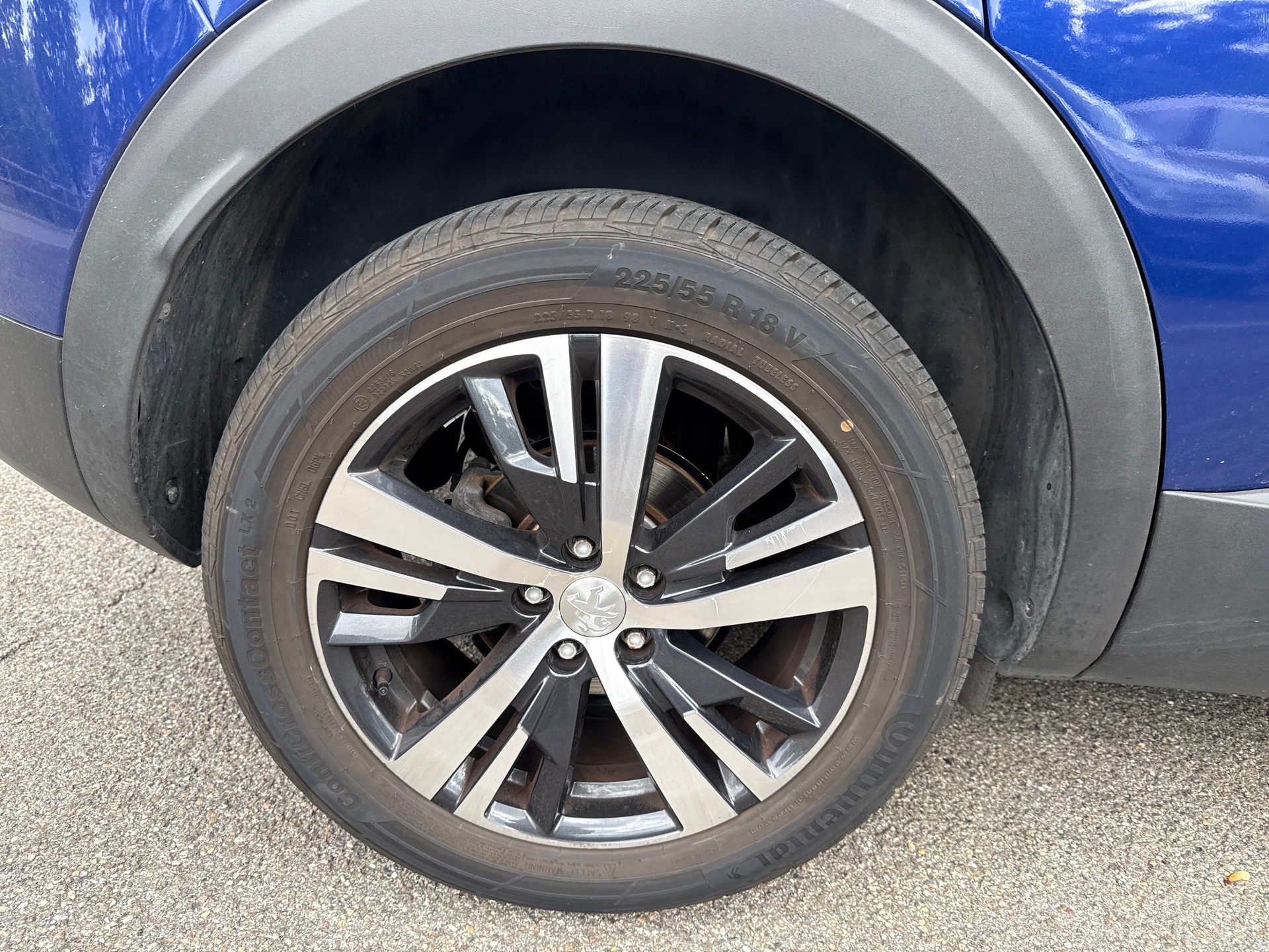 PEUGEOT 3008 1.2 PureTech Allure EAT-image-25