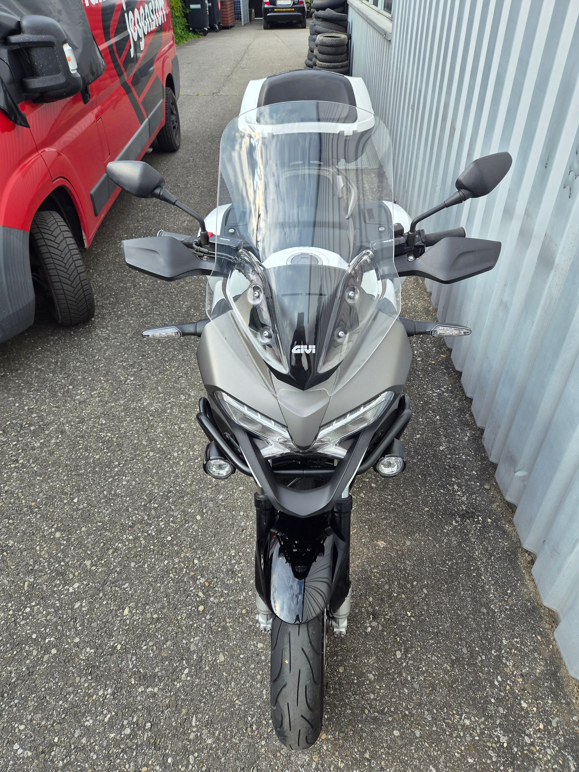 HONDA VFR 800 XA CROSSRUNNER-image-3