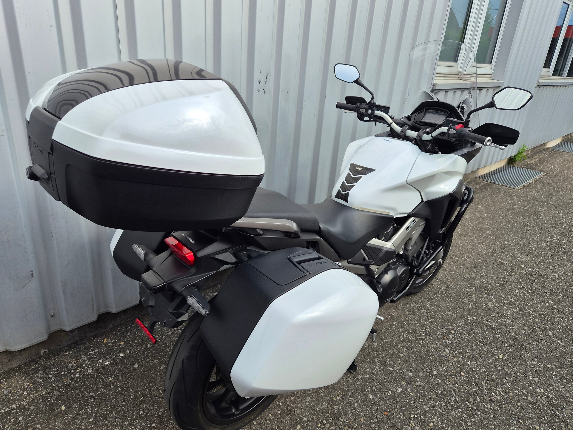 HONDA VFR 800 XA CROSSRUNNER-image-4