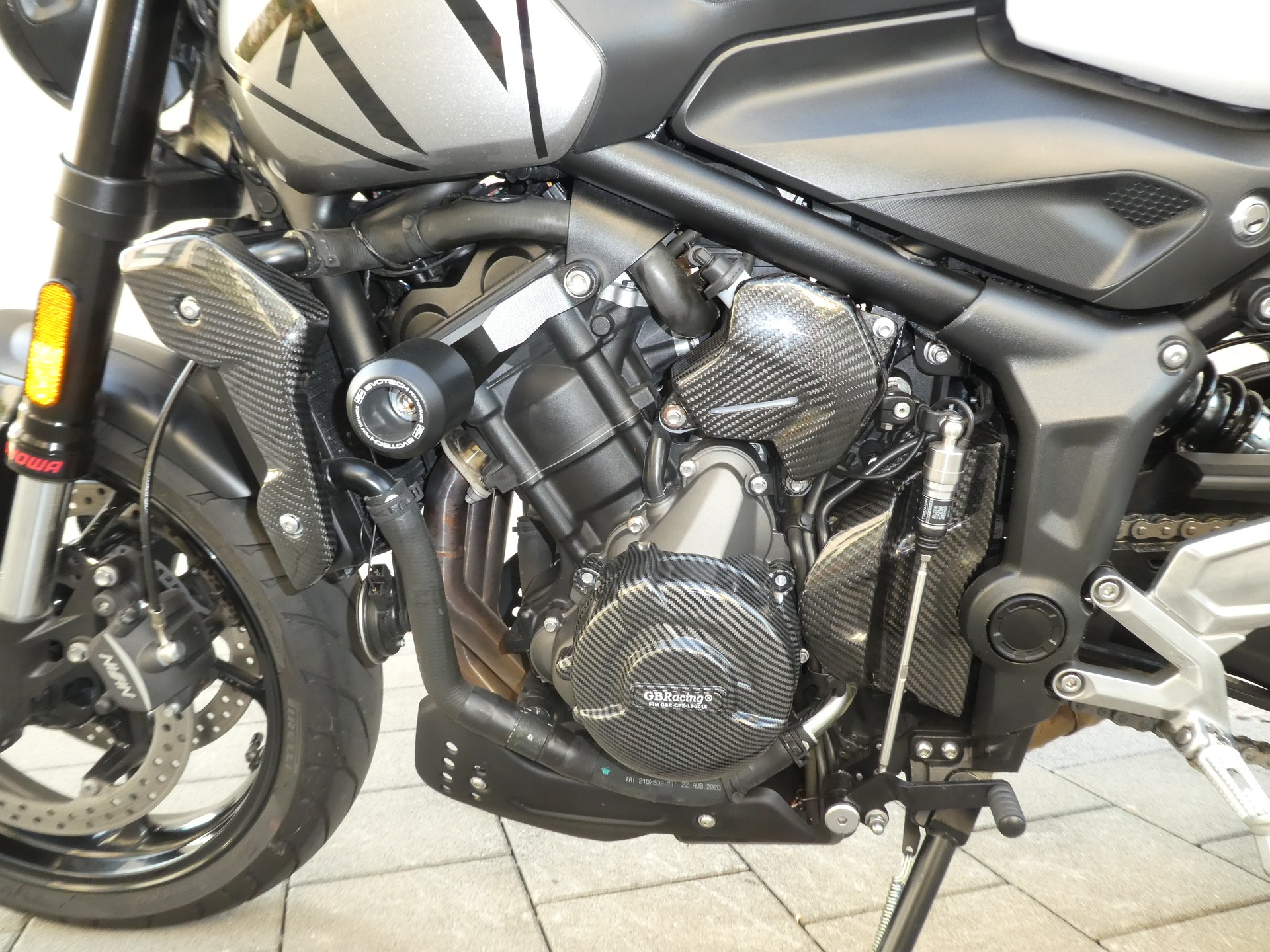 TRIUMPH Trident 660 35 KW-image-8