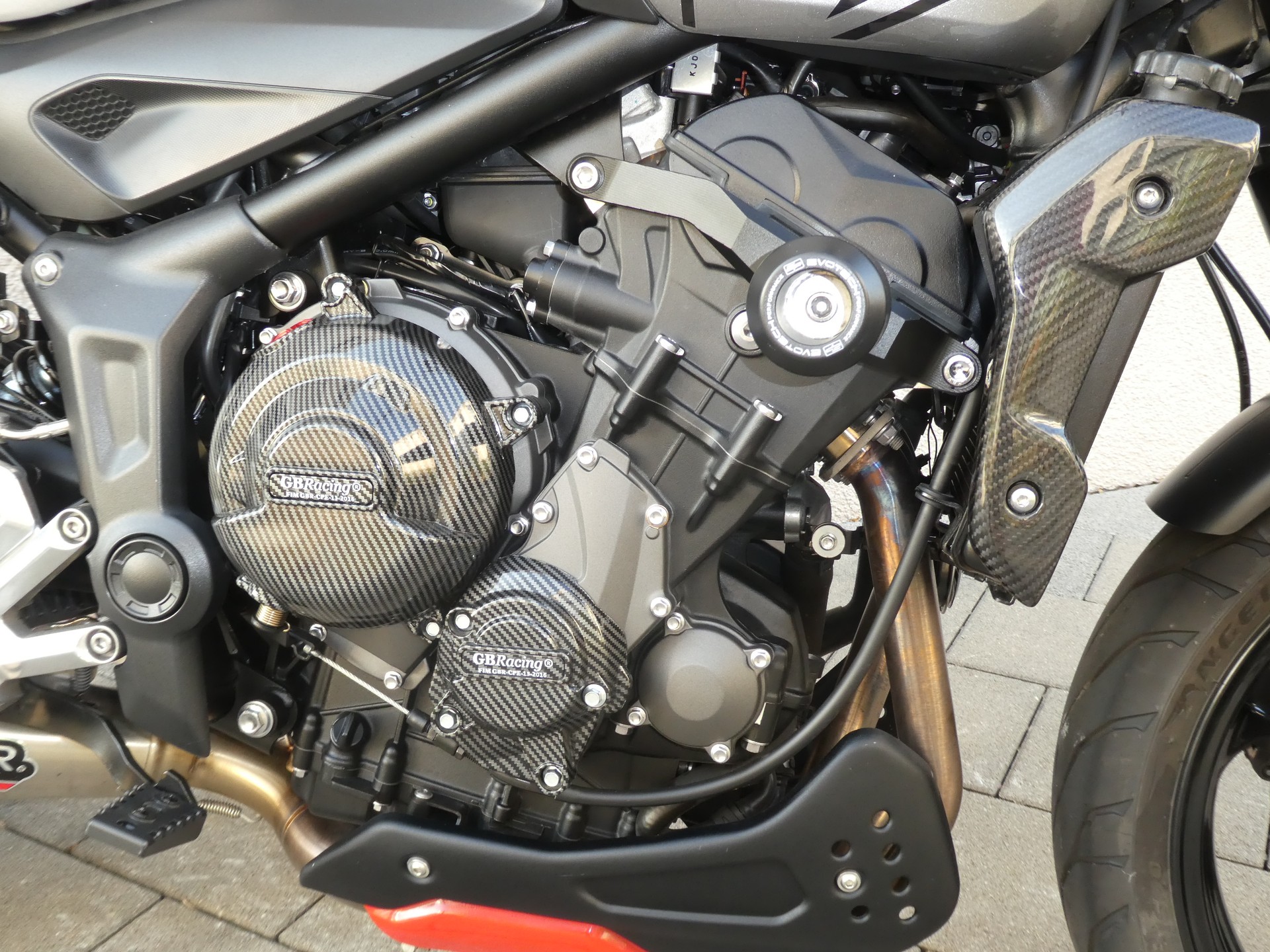 TRIUMPH Trident 660 35 KW-image-5
