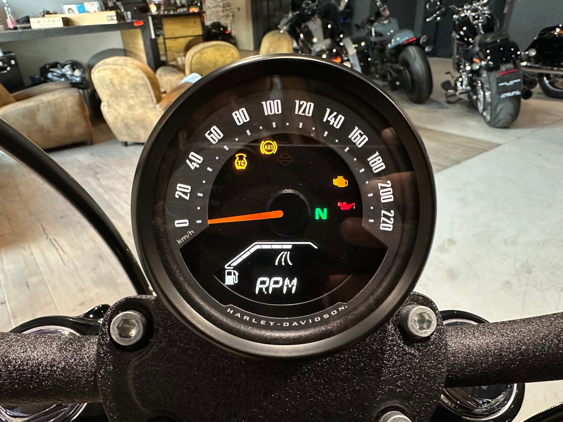 HARLEY-DAVIDSON FXBB Street Bob 117ci-image-12