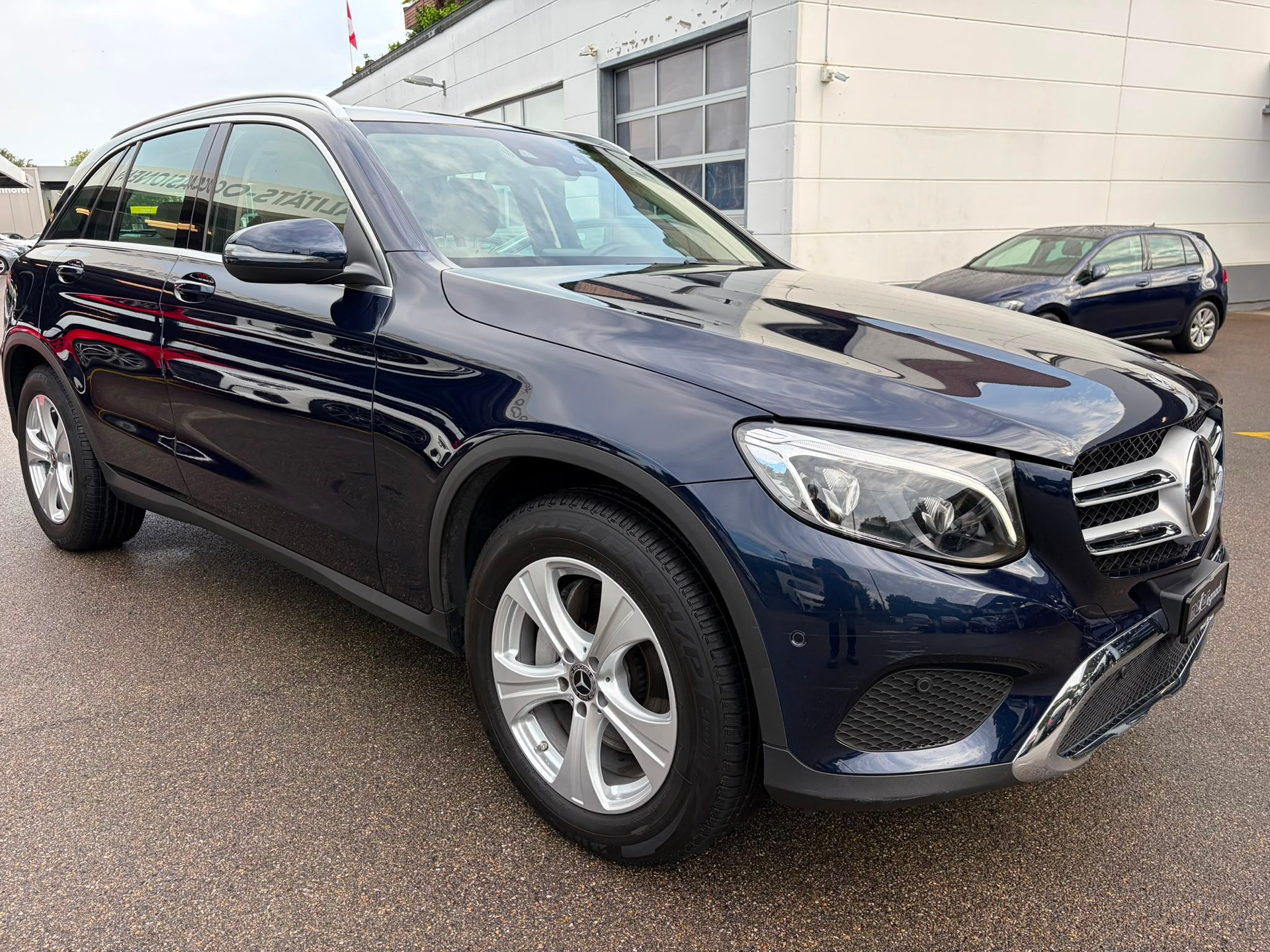 MERCEDES-BENZ GLC 250 Exclusive 4Matic 9G-Tronic-image-2