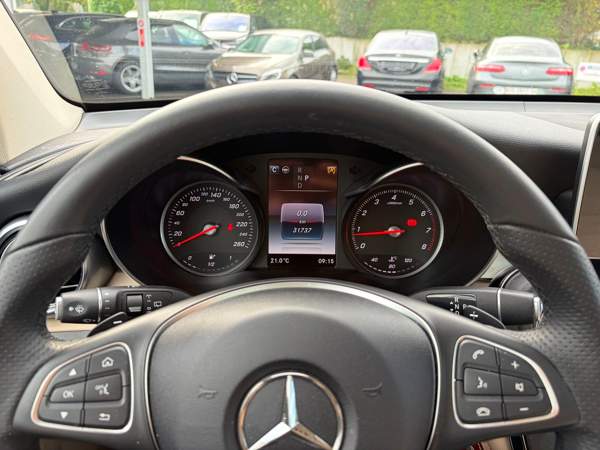 MERCEDES-BENZ GLC 250 Exclusive 4Matic 9G-Tronic-image-10