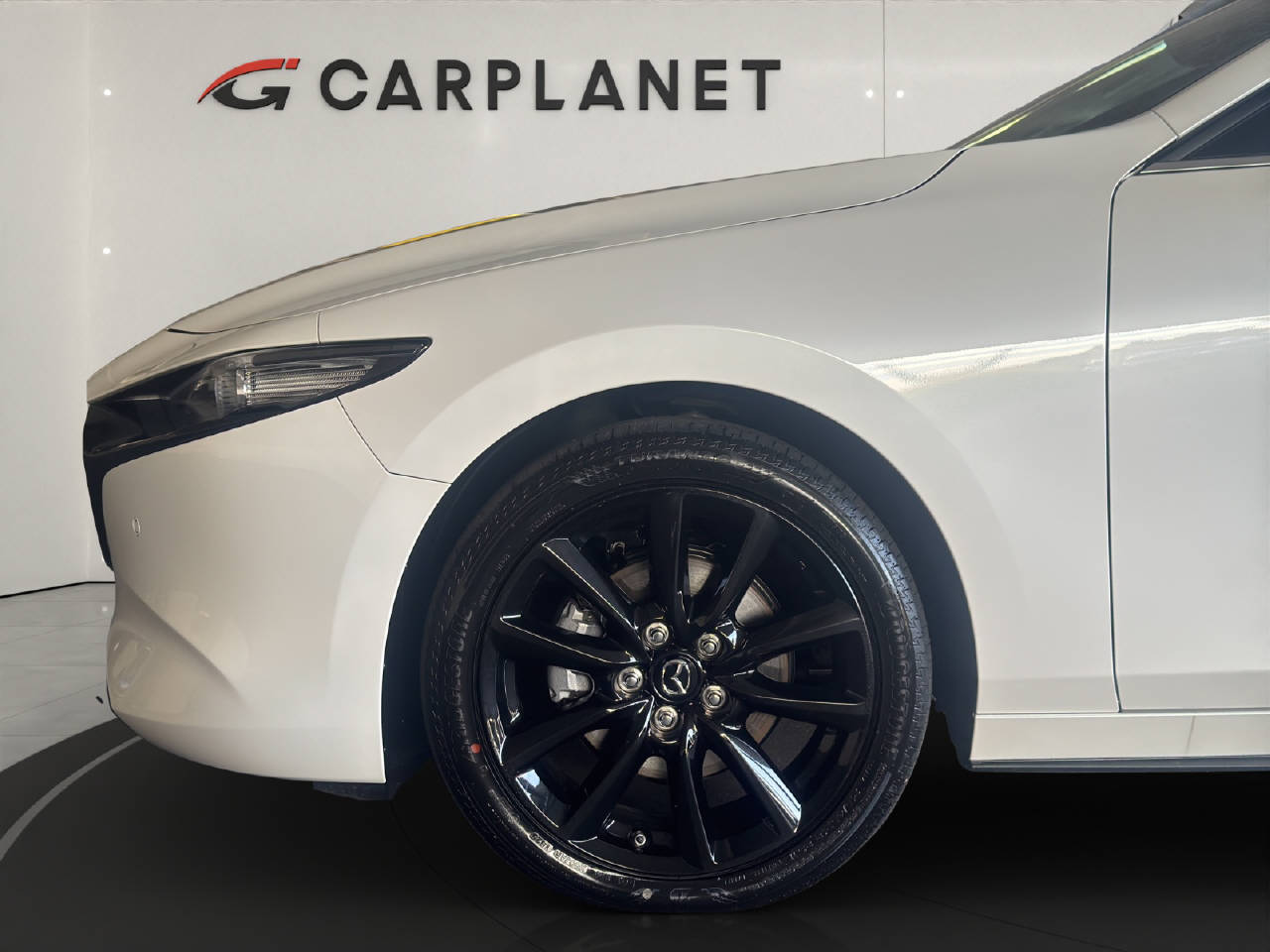 MAZDA 3 Hatchback 2.0 186 PS Exclusive-Line AWD-showroom-element-3