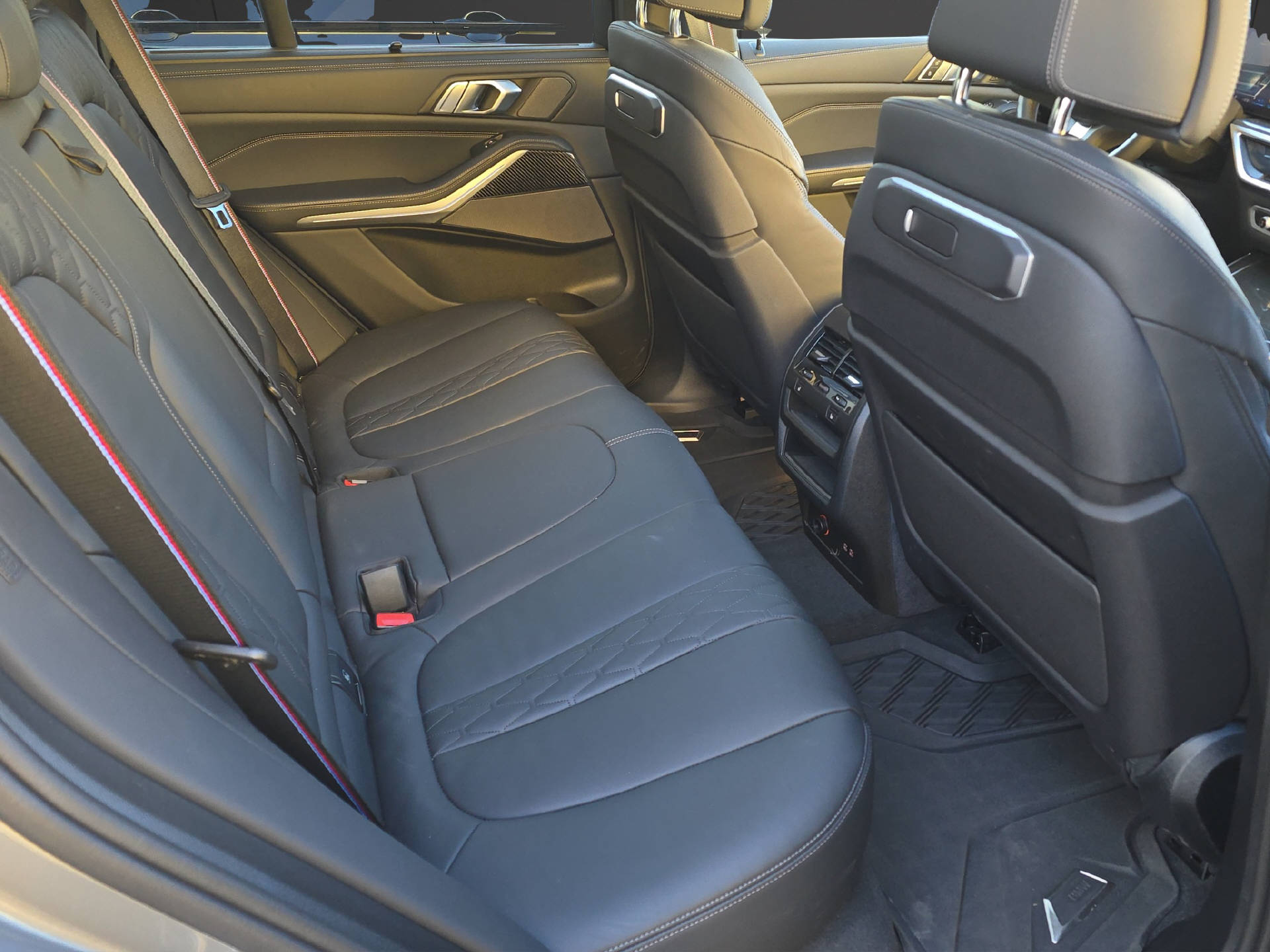 BMW X5 50e xDrive M Sport PRO ** 2'700 kg Anhängelast // 5 Jahre GARANTIE **-image-11