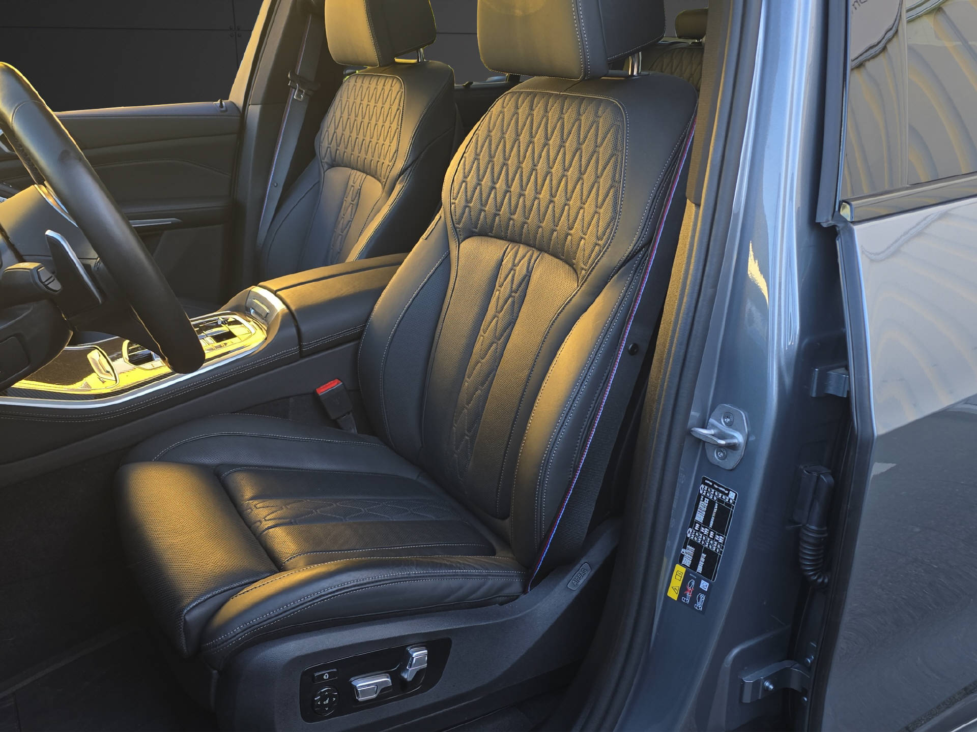 BMW X5 50e xDrive M Sport PRO ** 2'700 kg Anhängelast // 5 Jahre GARANTIE **-image-8