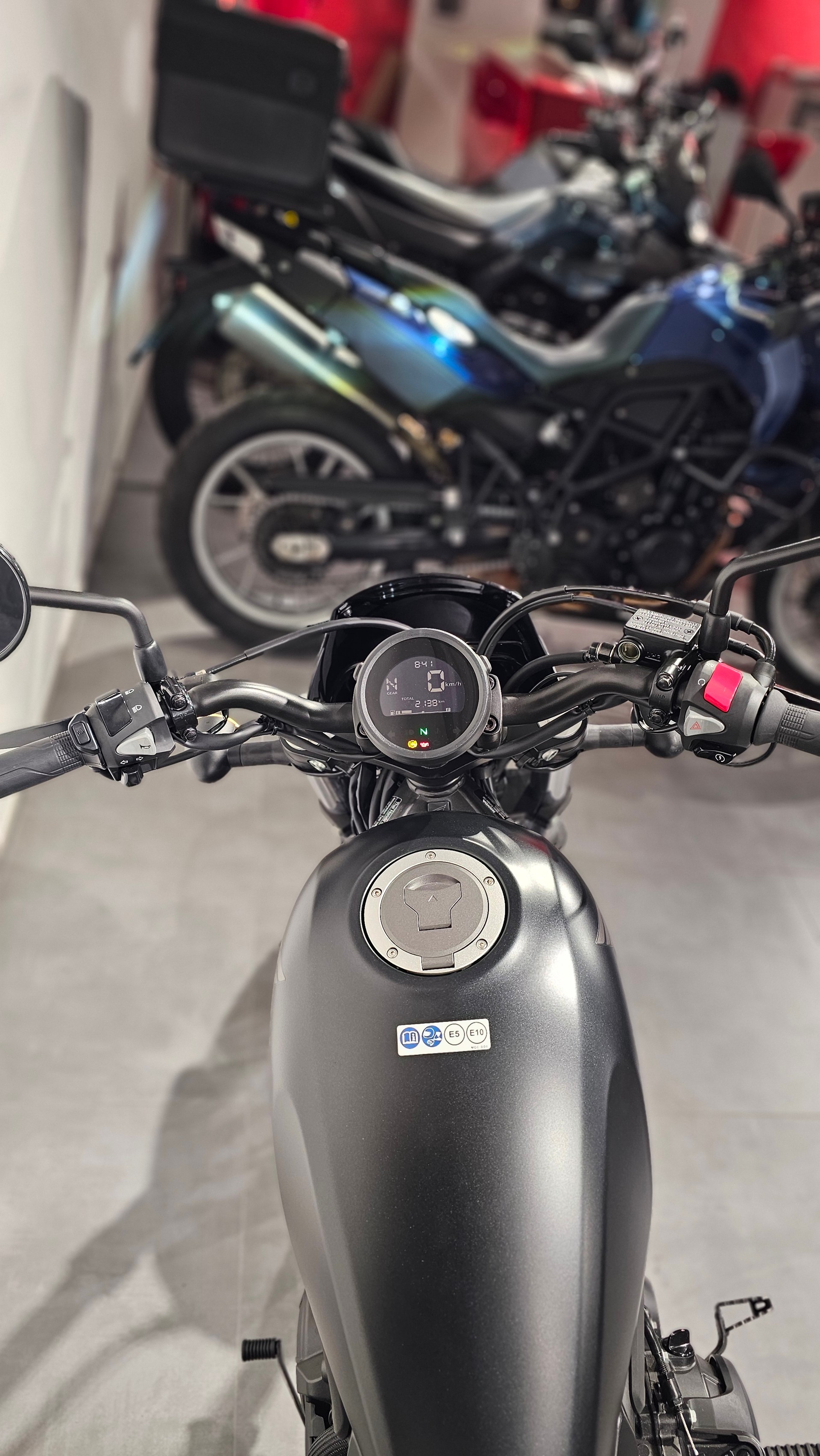 HONDA CMX500 Rebel-image-8
