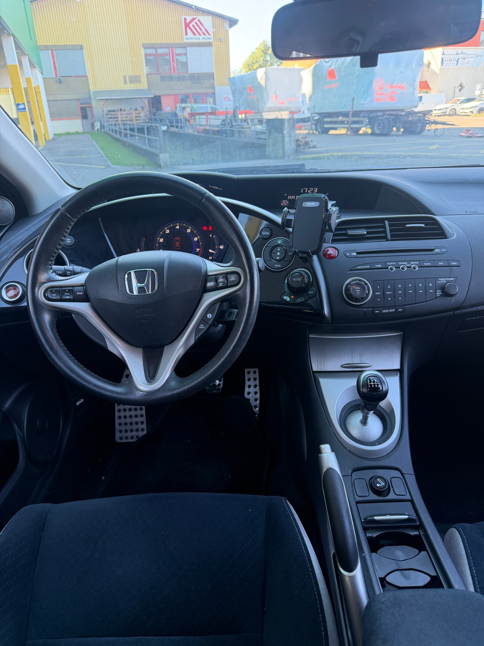 HONDA Civic 1.8i Comfort-image-8