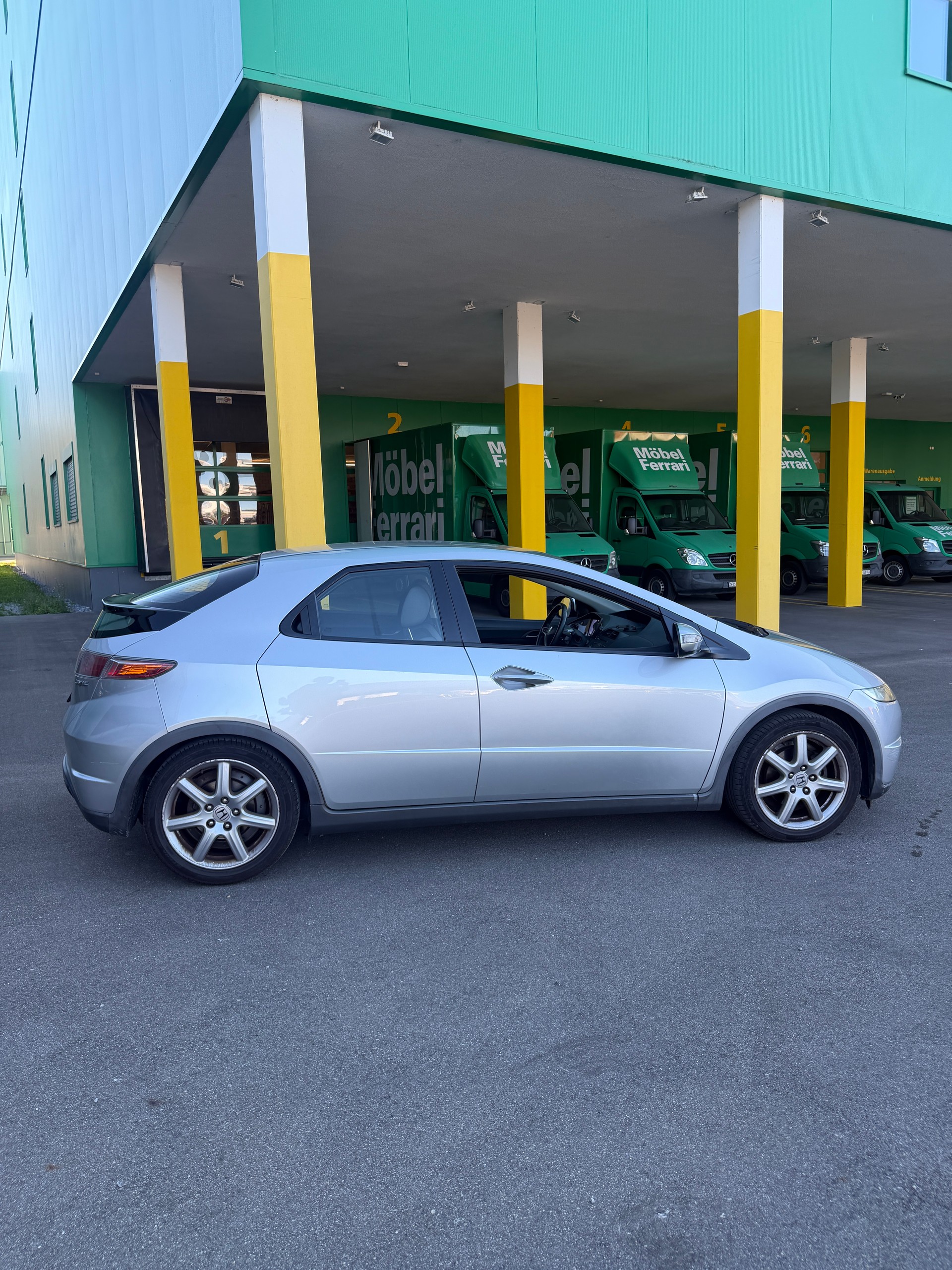 HONDA Civic 1.8i Comfort-image-6