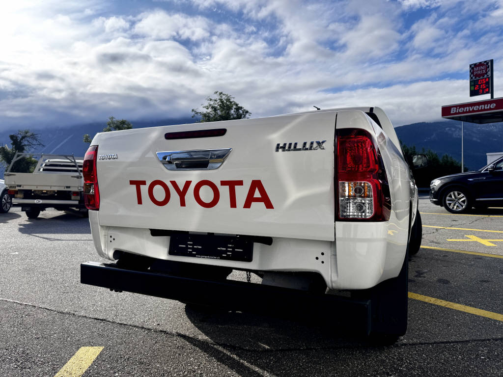 TOYOTA Hilux Extra Cab.-pick-up 2.5 D-4D Linea Luna-showroom-element-2