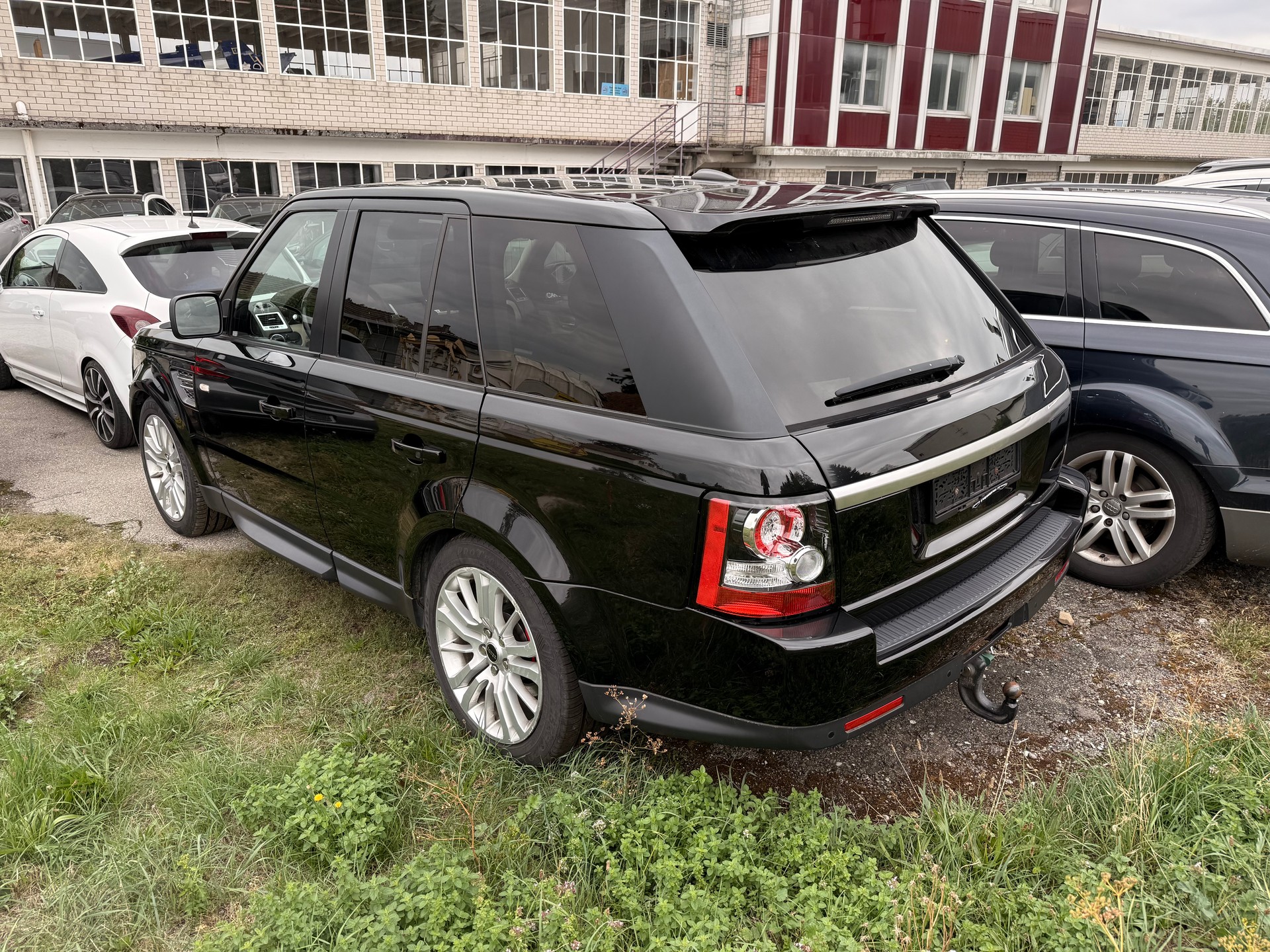 LAND ROVER Range Rover Sport 3.0 TDV6 Autobiography Automatic-showroom-element-3