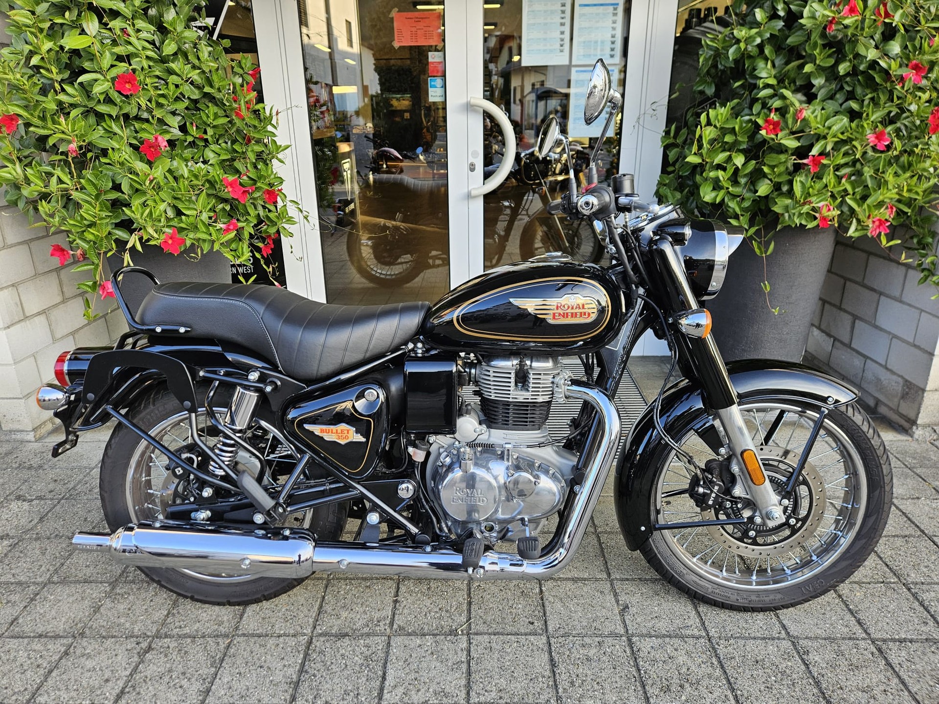ROYAL ENFIELD Bullet 350