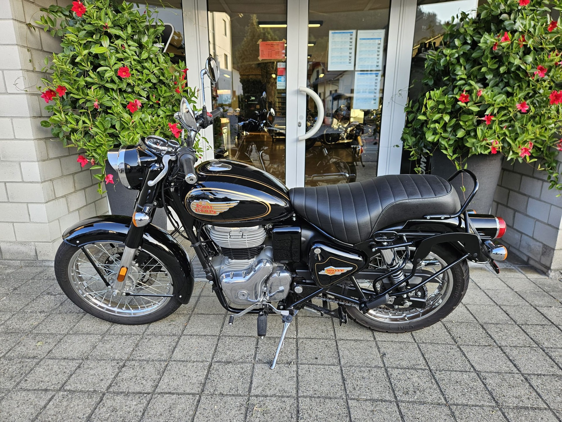 ROYAL ENFIELD Bullet 350-image-4