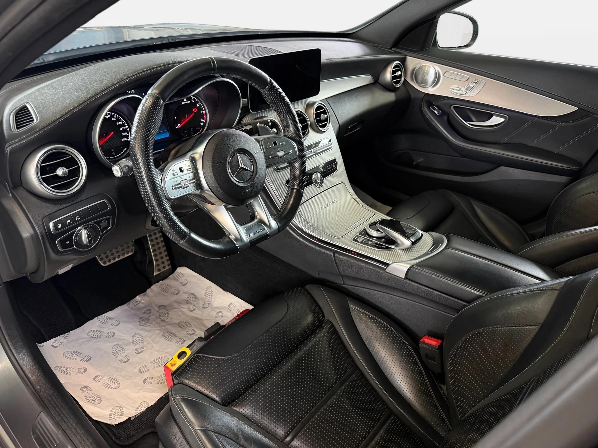 MERCEDES-BENZ C 63 AMG Speedshift | Multibeam LED | Burmester | Pano Dach-image-12