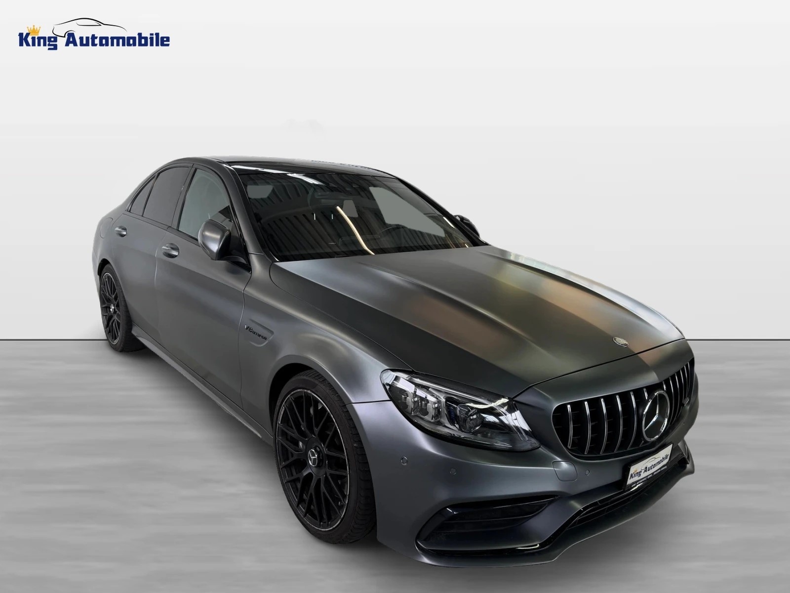 MERCEDES-BENZ C 63 AMG Speedshift | Multibeam LED | Burmester | Pano Dach-showroom-element-3